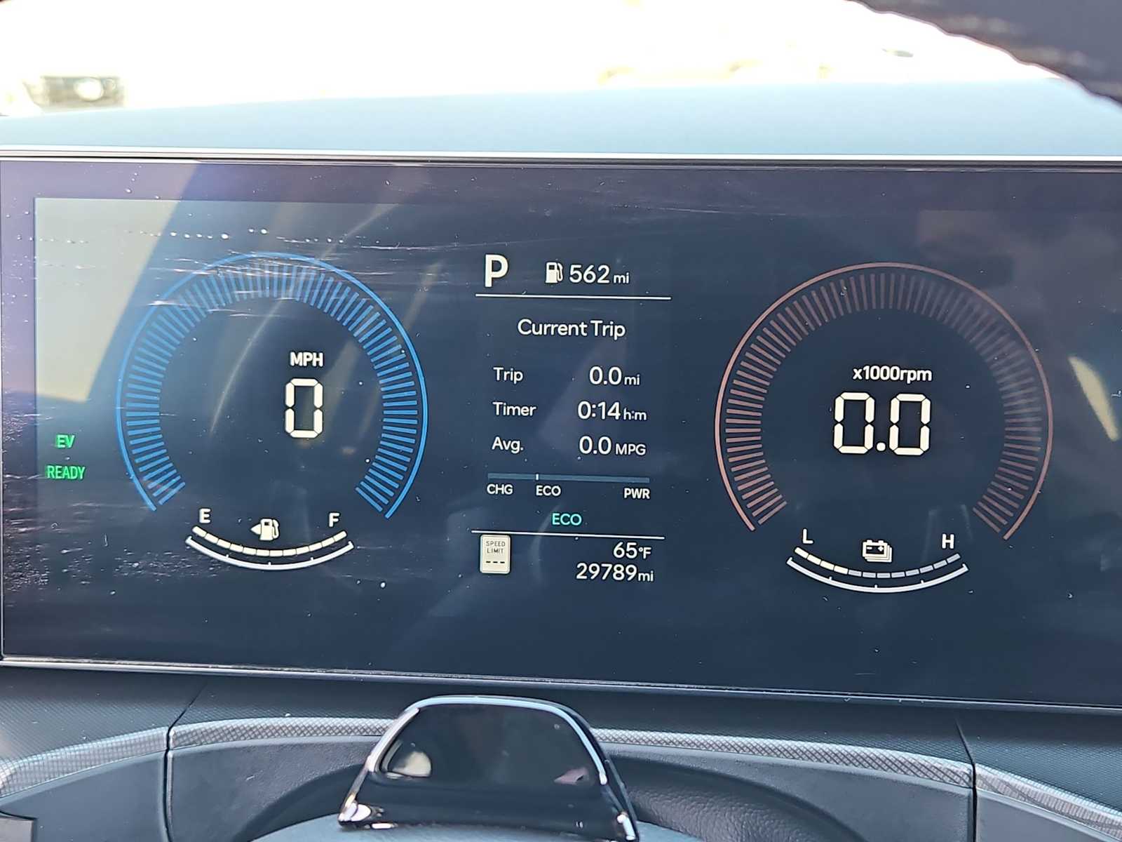 Thumbnail: 2025 Hyundai Santa Fe - 32