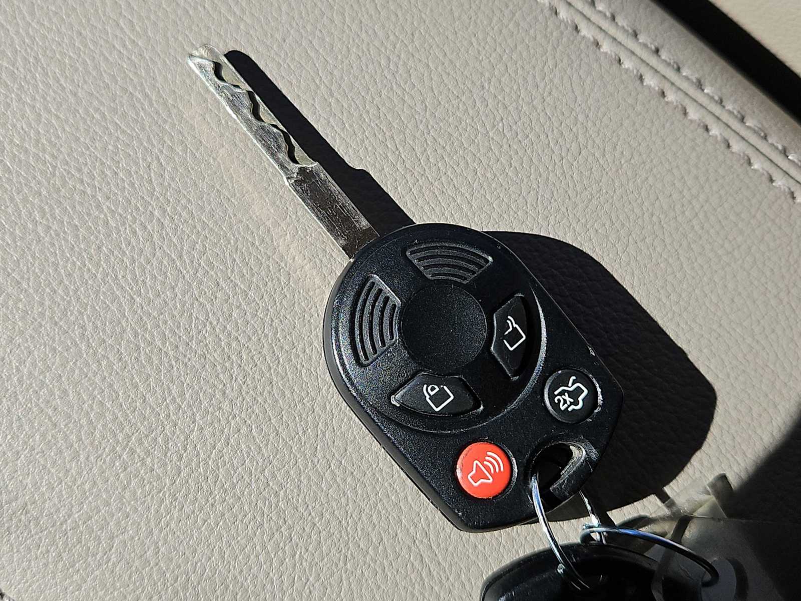 Thumbnail: 2015 Ford Escape - 36