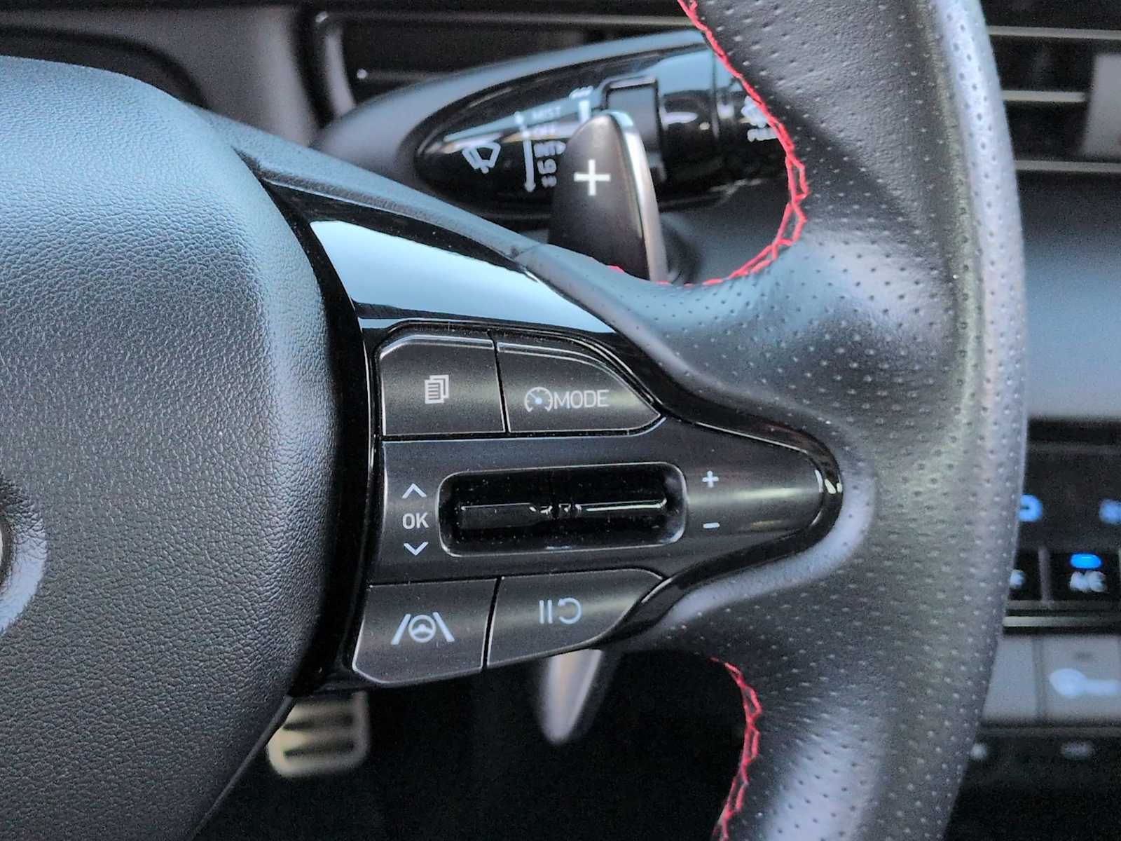 Thumbnail: 2022 Hyundai Elantra - 26