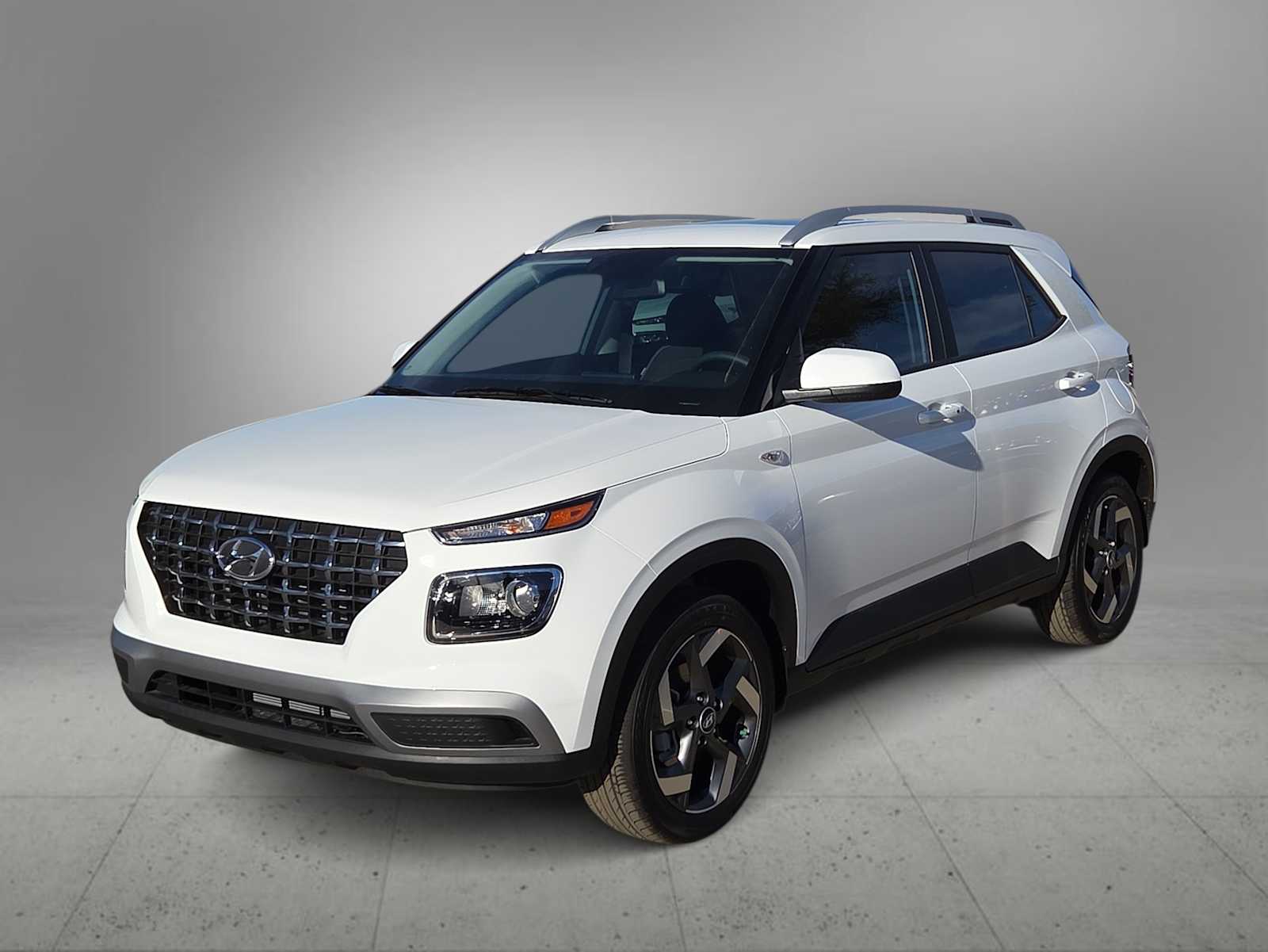 Thumbnail: 2026 Hyundai Venue - 4