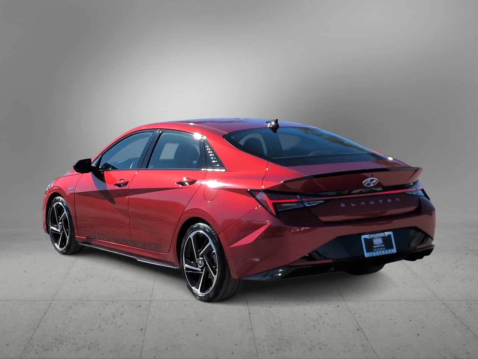 Thumbnail: 2022 Hyundai Elantra - 6