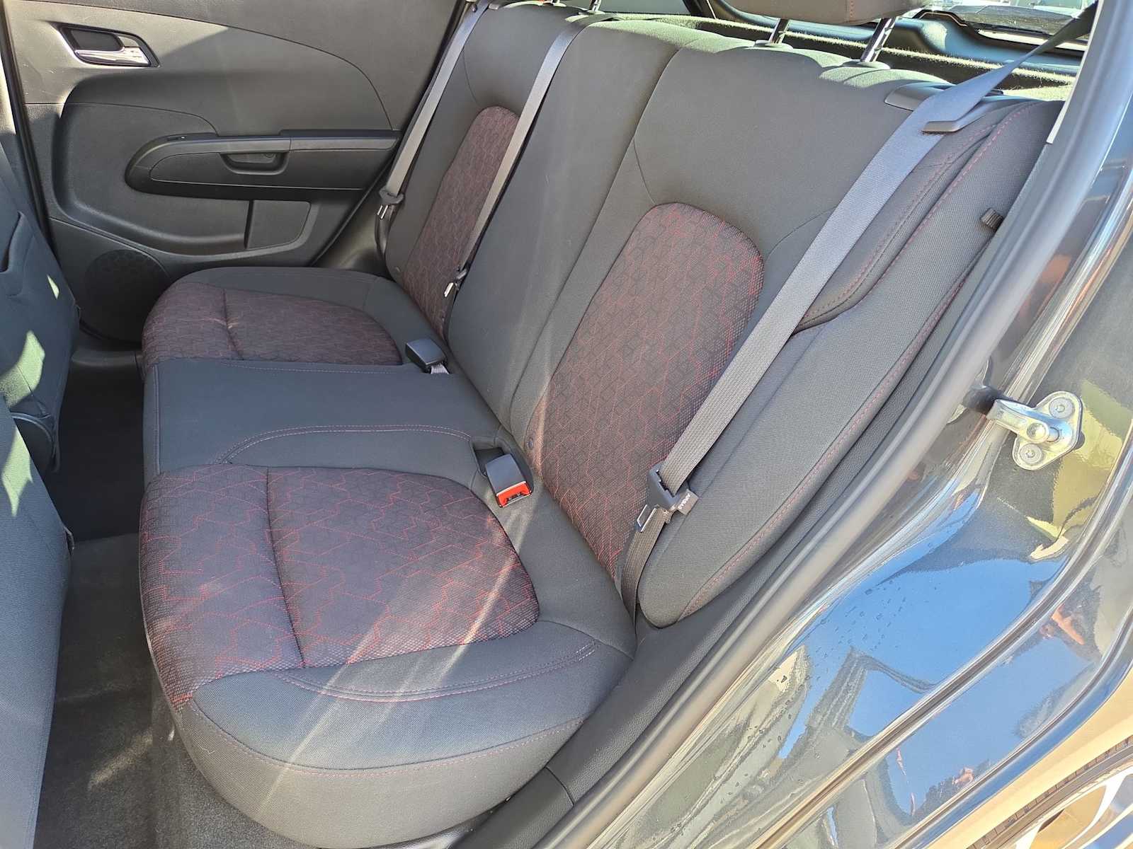 Thumbnail: 2017 Chevrolet Sonic - 20