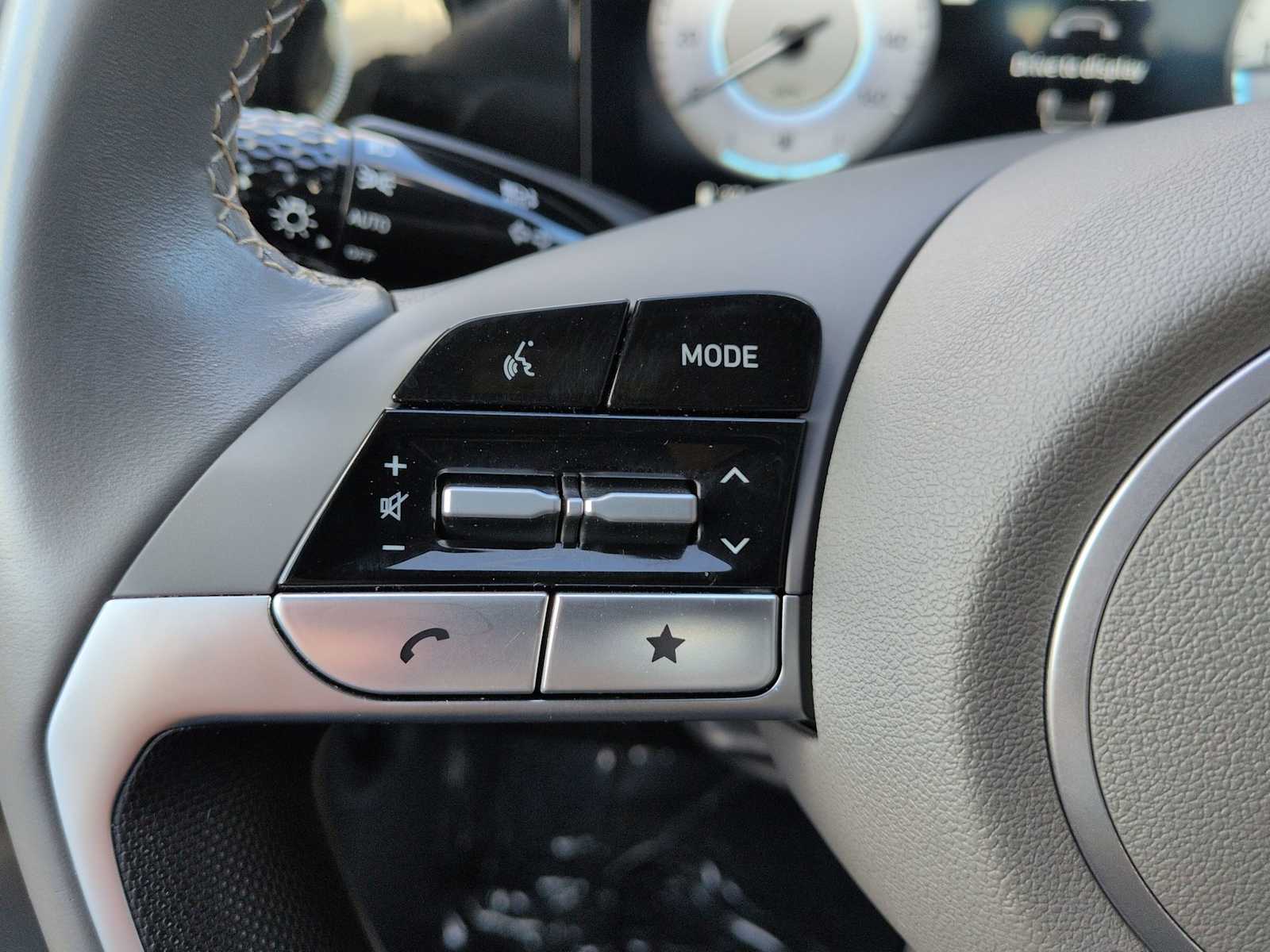 Thumbnail: 2025 Hyundai Elantra - 25