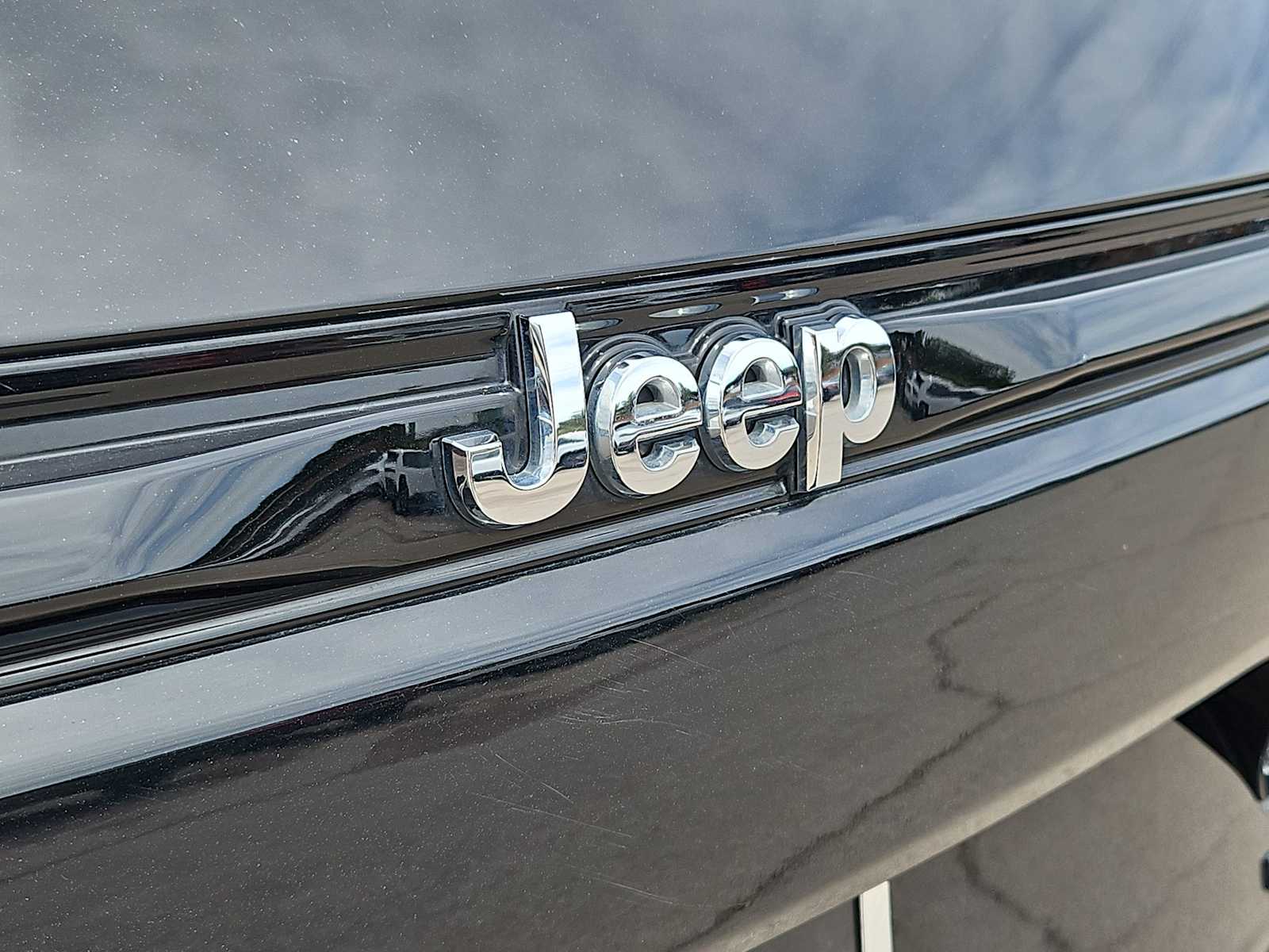 Thumbnail: 2023 Jeep Grand Cherokee - 11