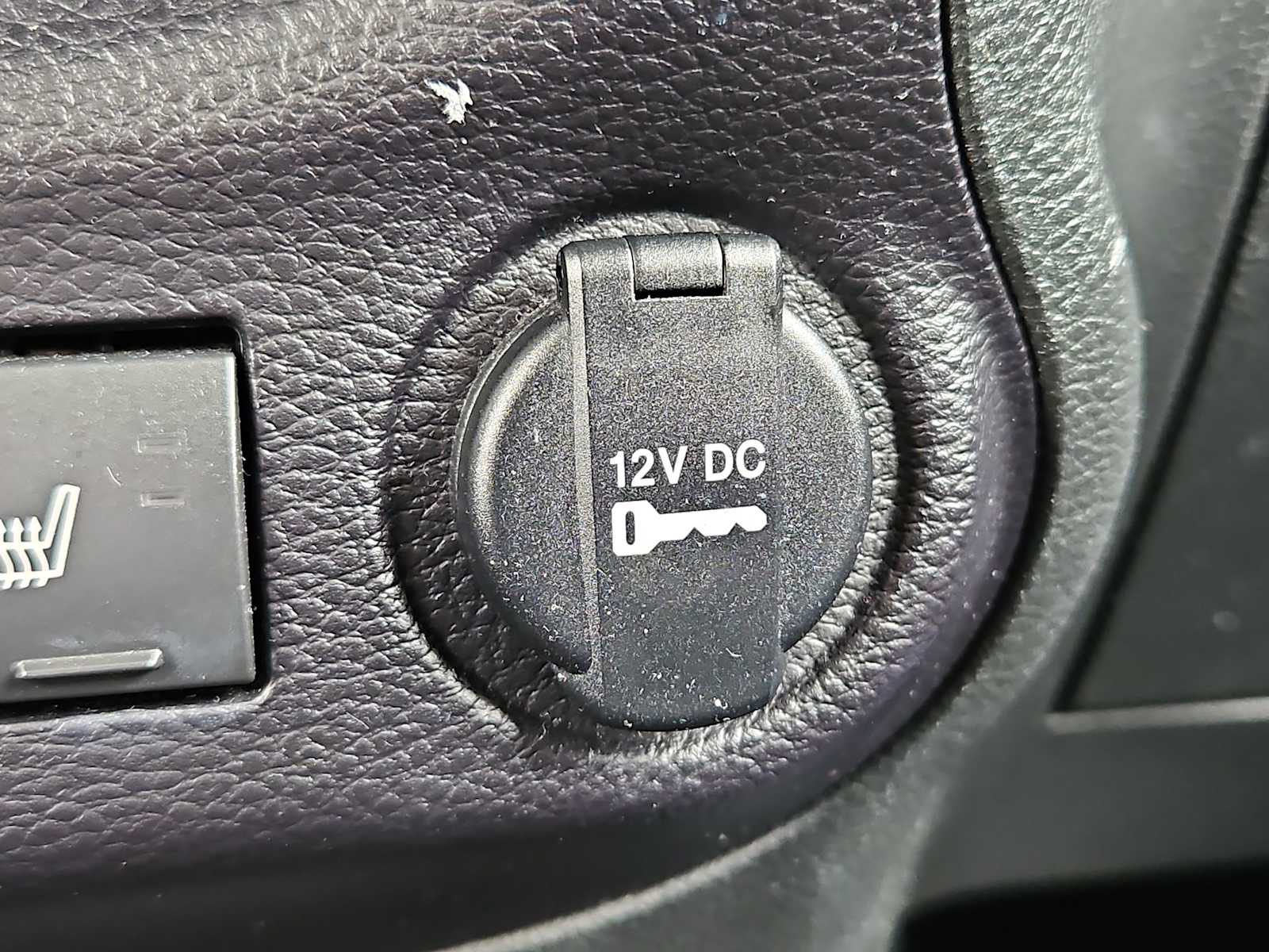 Thumbnail: 2015 Jeep Wrangler - 27