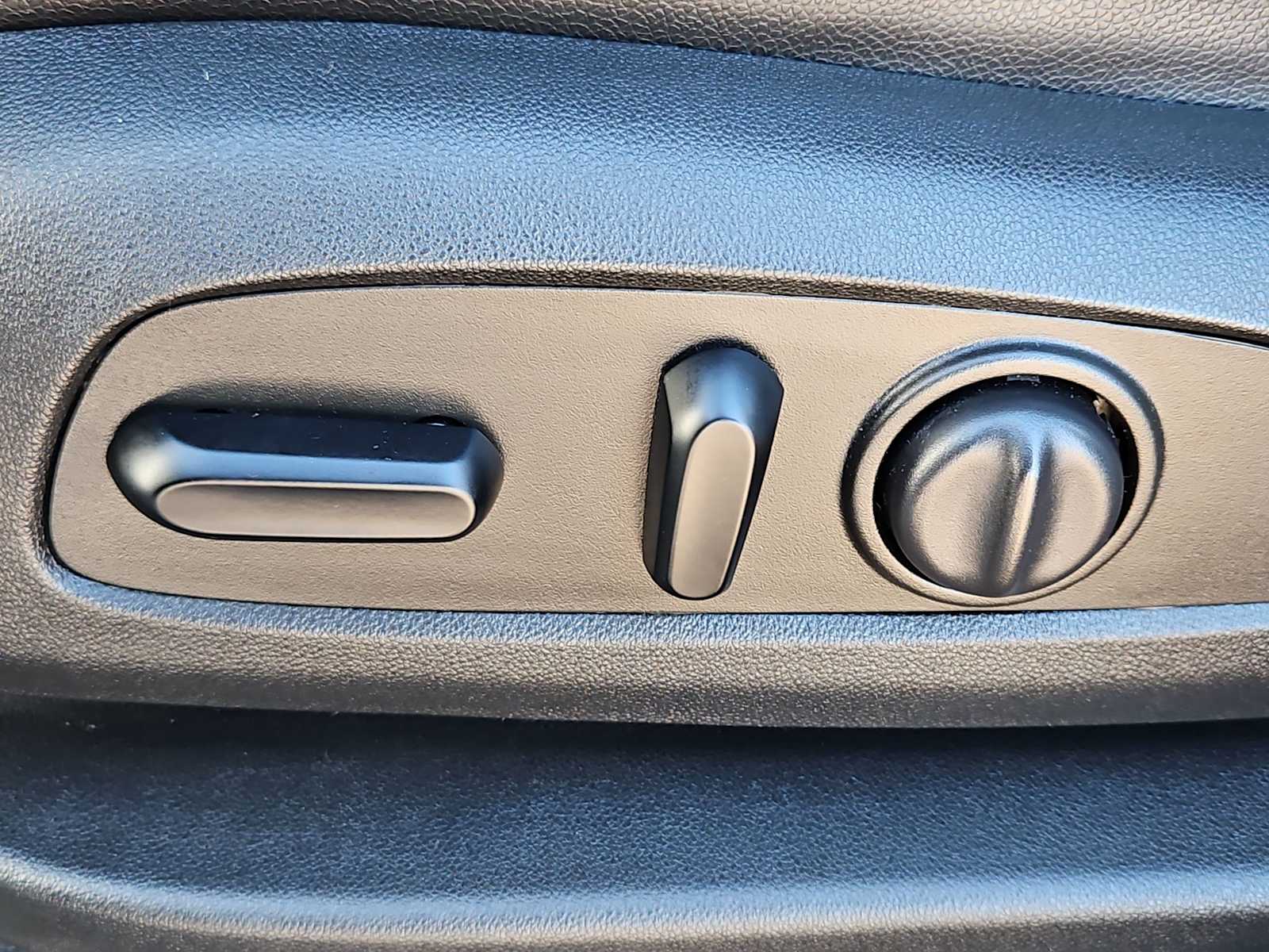 Thumbnail: 2022 GMC Terrain - 18