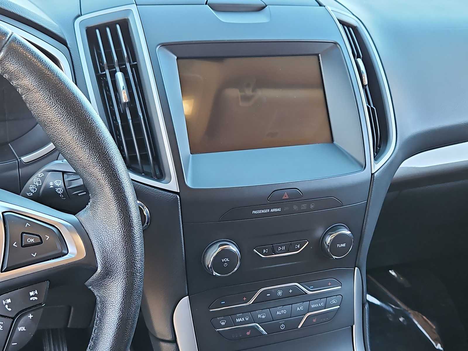 Thumbnail: 2019 Ford Edge - 27