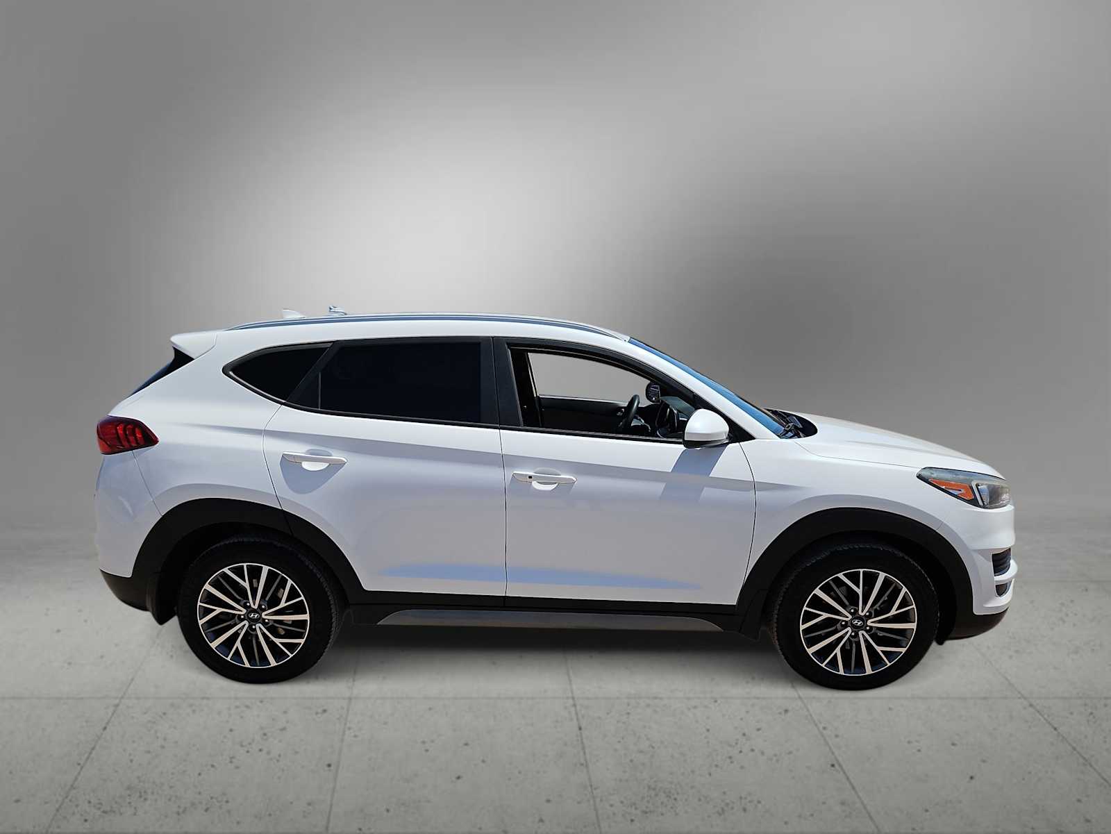 Thumbnail: 2020 Hyundai Tucson - 9