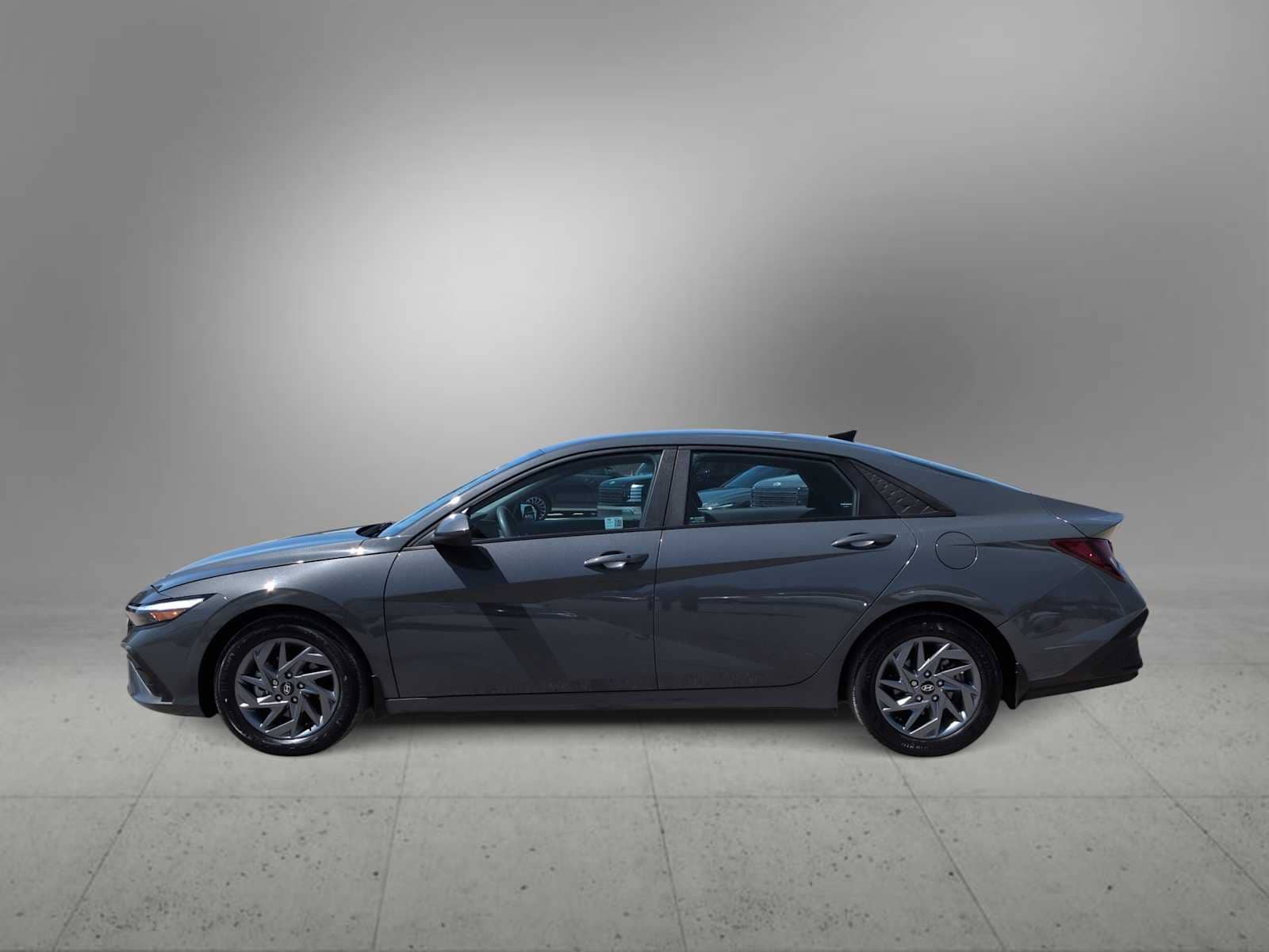 Thumbnail: 2024 Hyundai Elantra - 5