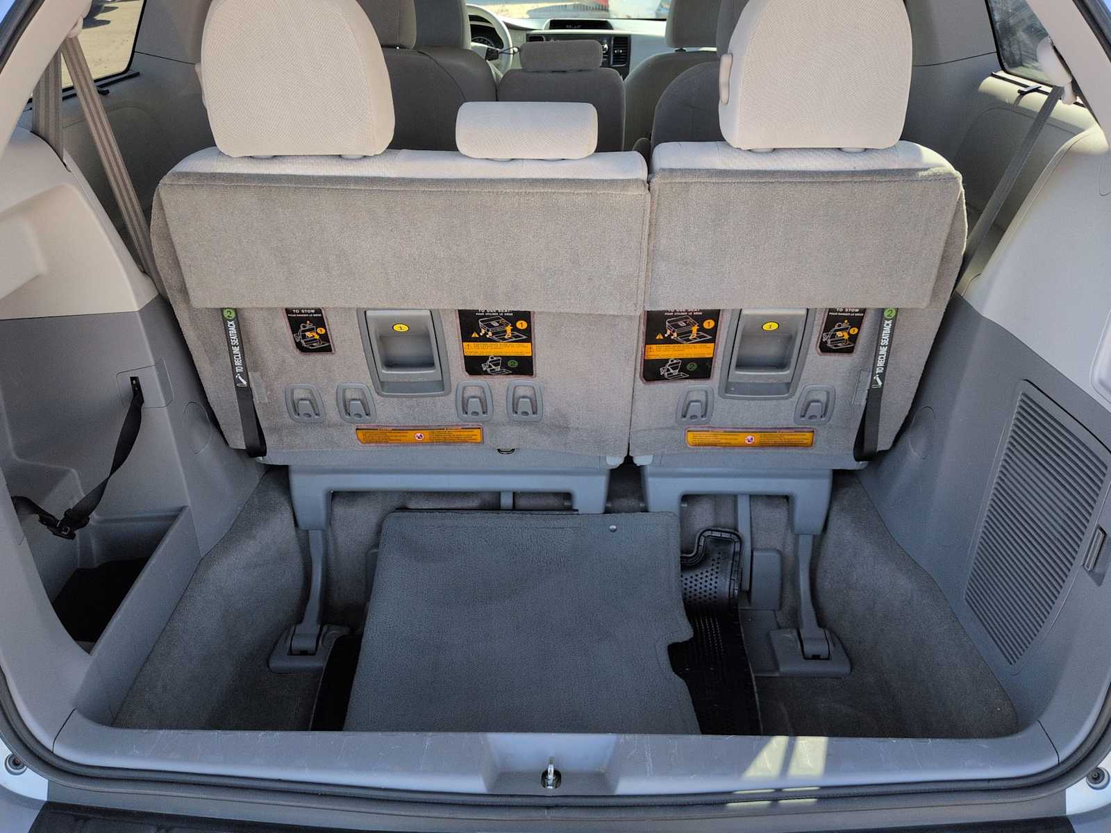 Thumbnail: 2013 Toyota Sienna - 34