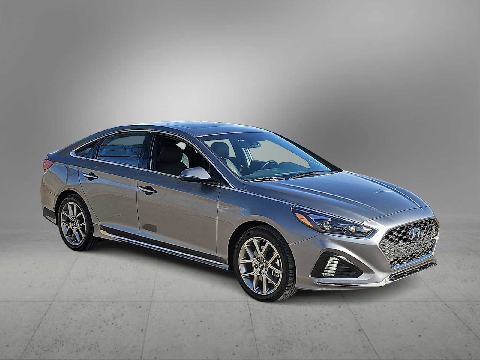 Thumbnail: 2018 Hyundai Sonata - 2