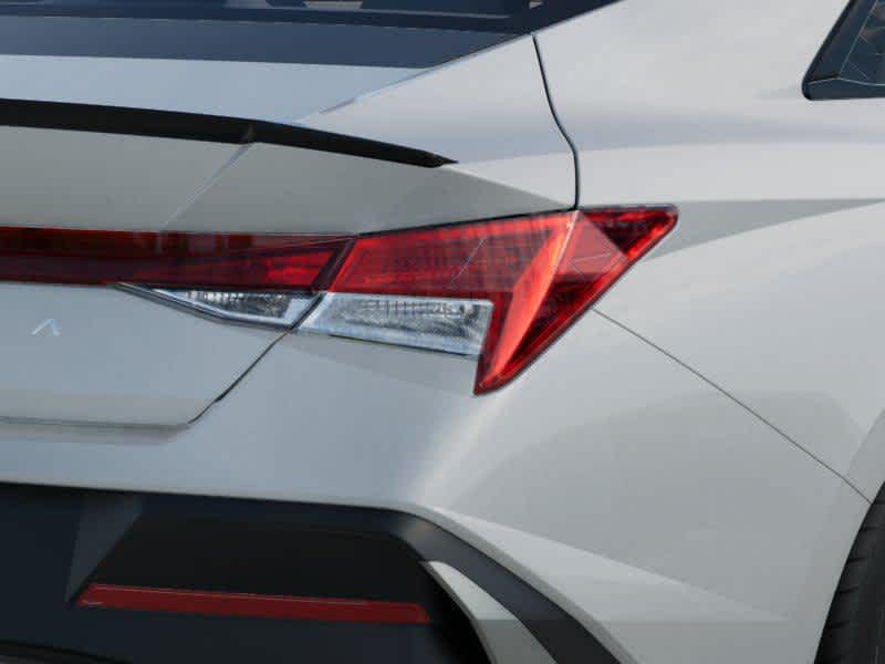 2025 Hyundai Elantra Sport 10