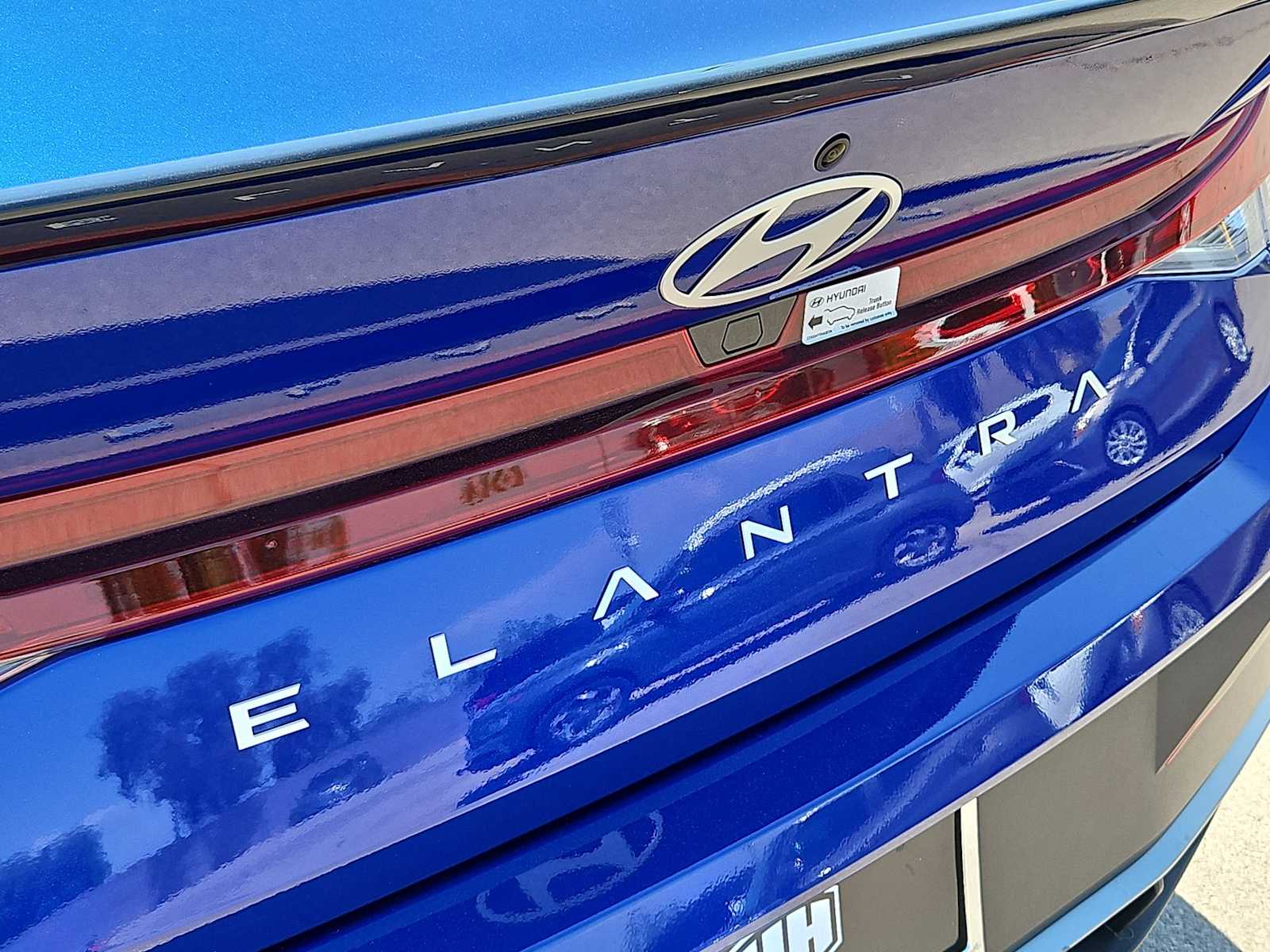 Thumbnail: 2025 Hyundai Elantra - 11