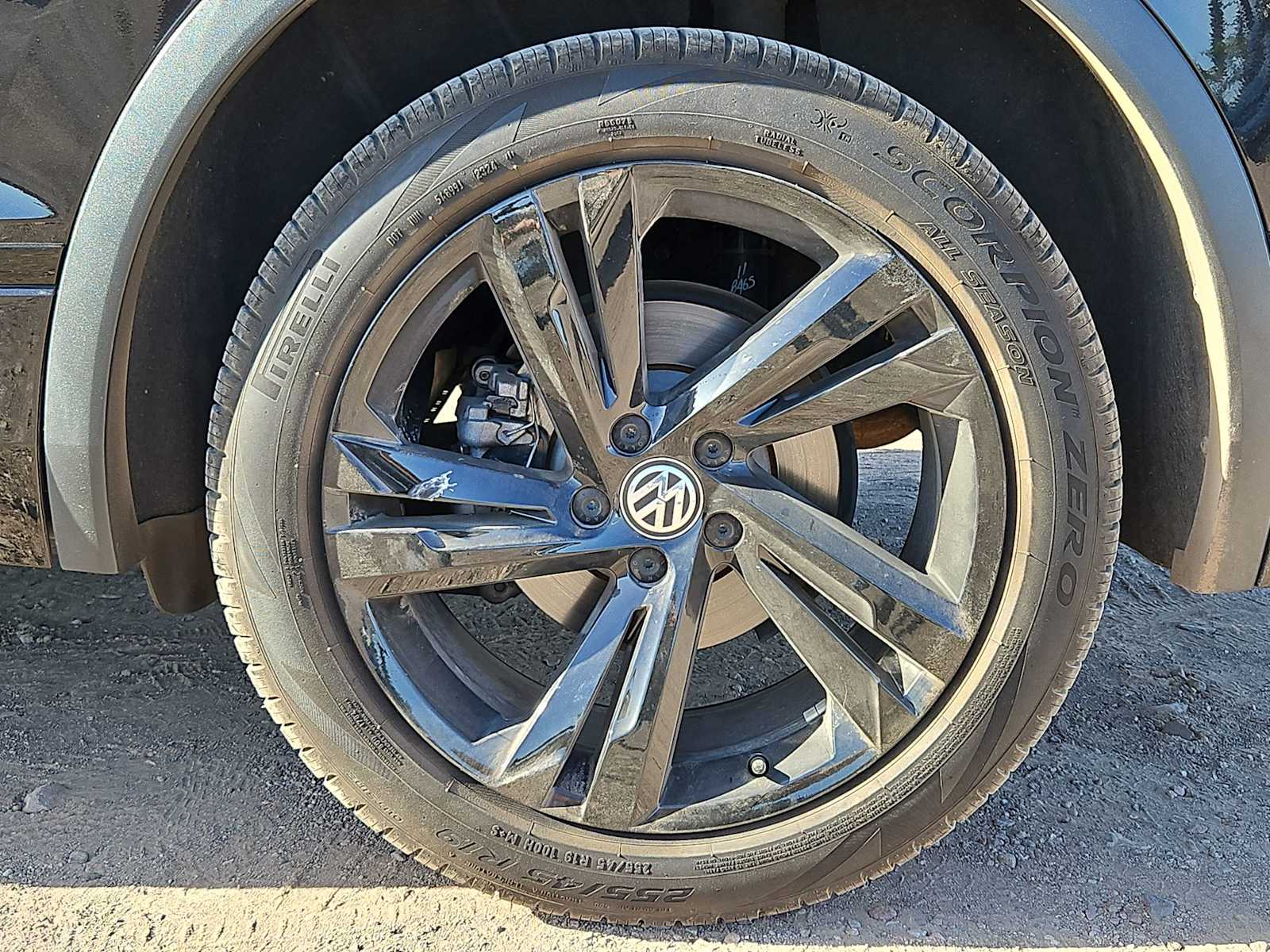 Thumbnail: 2021 Volkswagen Tiguan - 14