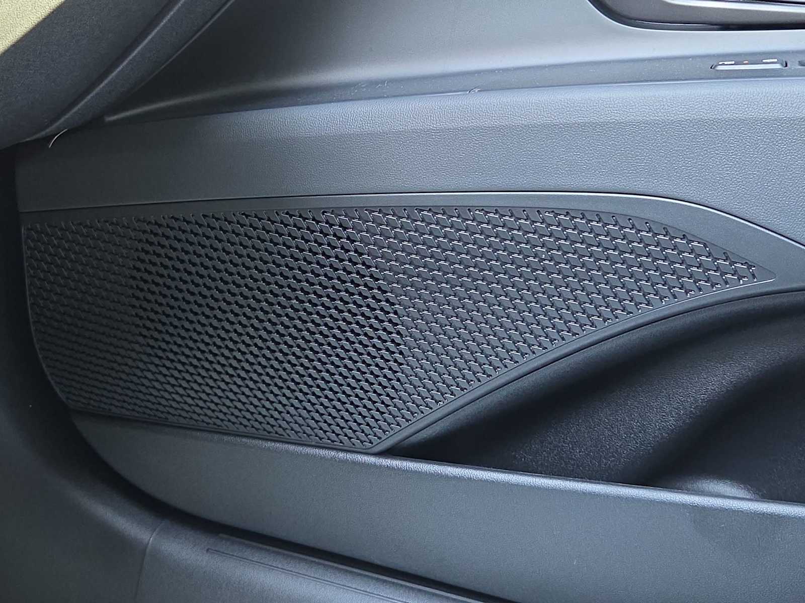 Thumbnail: 2026 Hyundai Elantra - 30