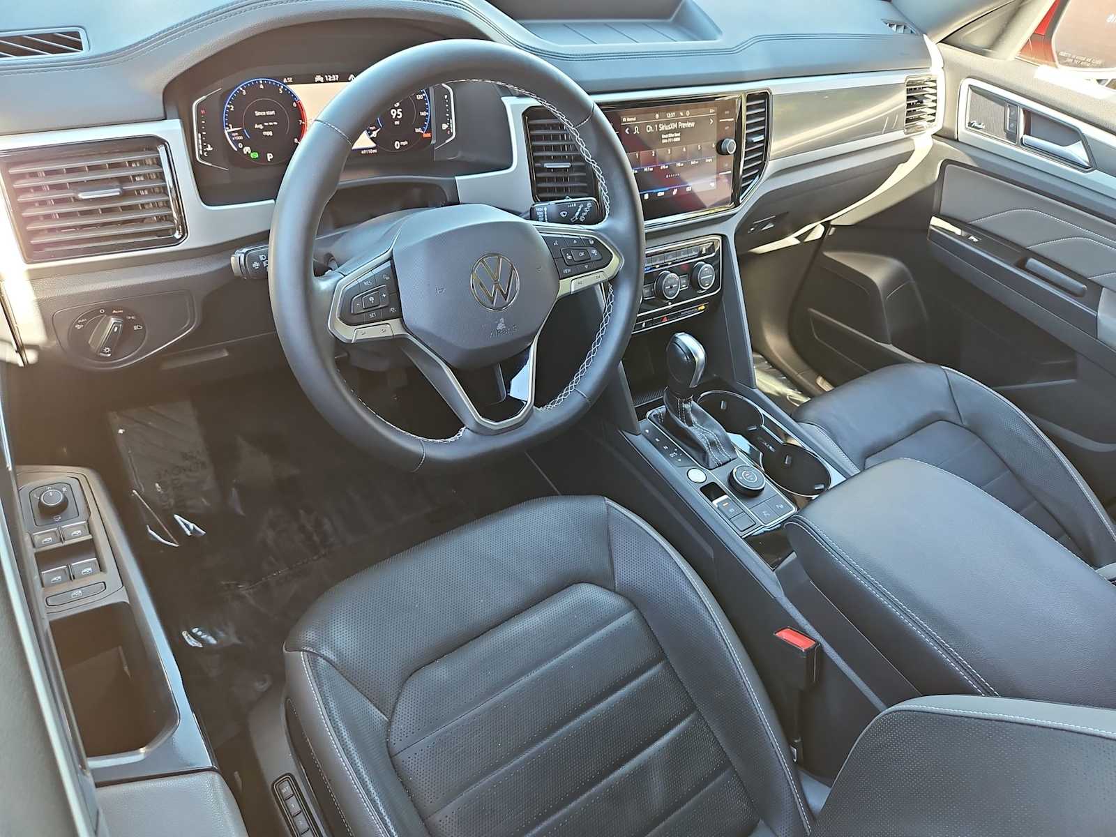 Thumbnail: 2021 Volkswagen Atlas - 10