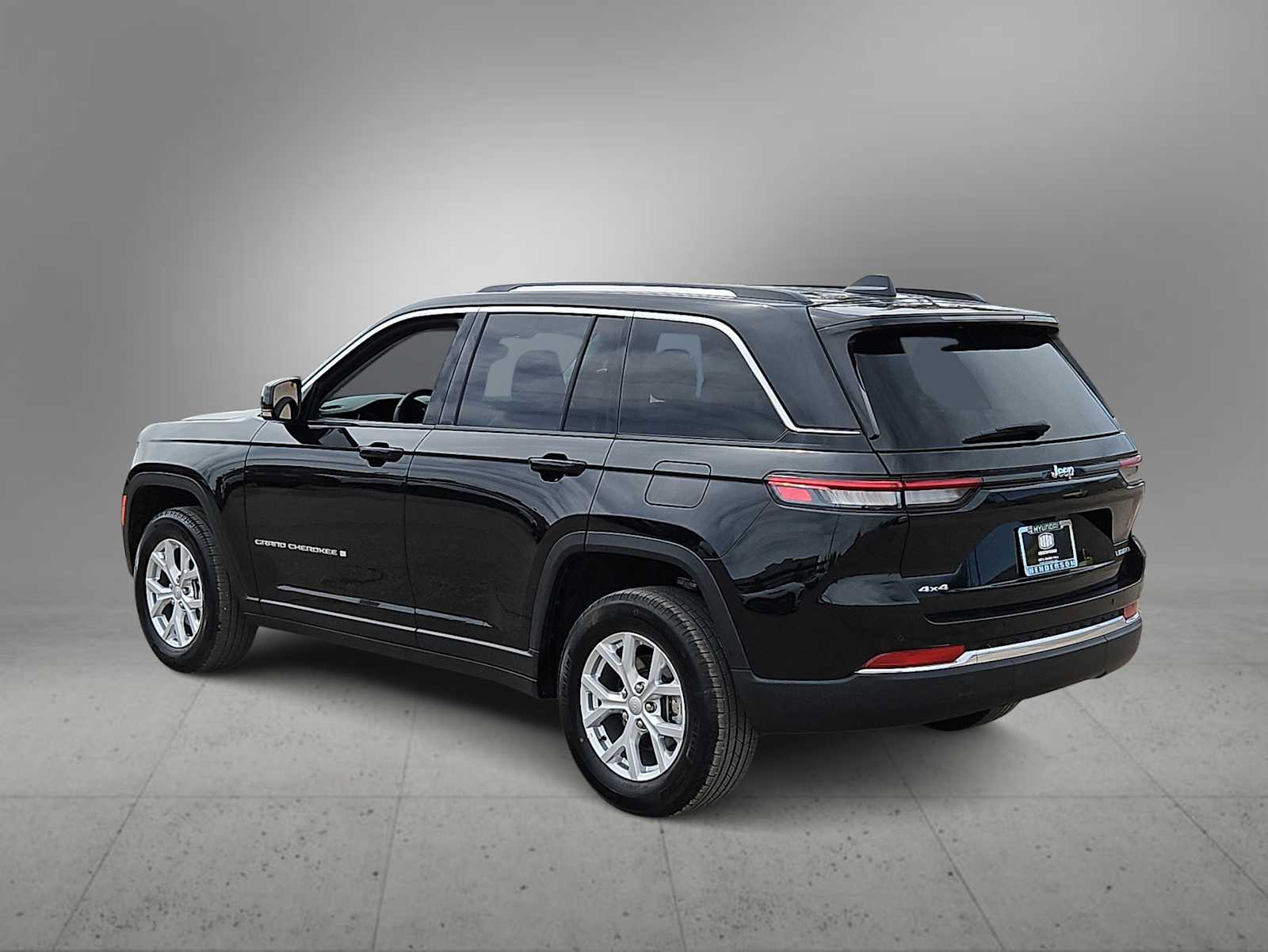 Thumbnail: 2023 Jeep Grand Cherokee - 6