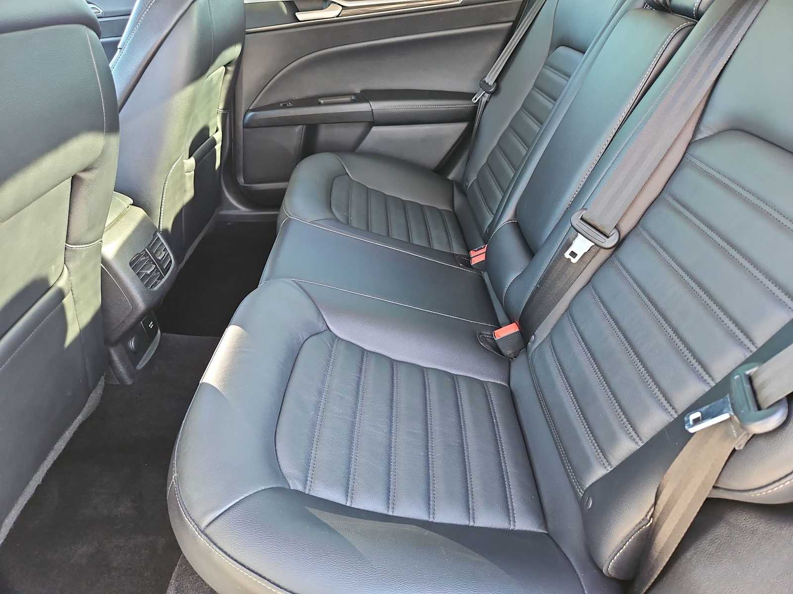 Thumbnail: 2017 Ford Fusion - 20