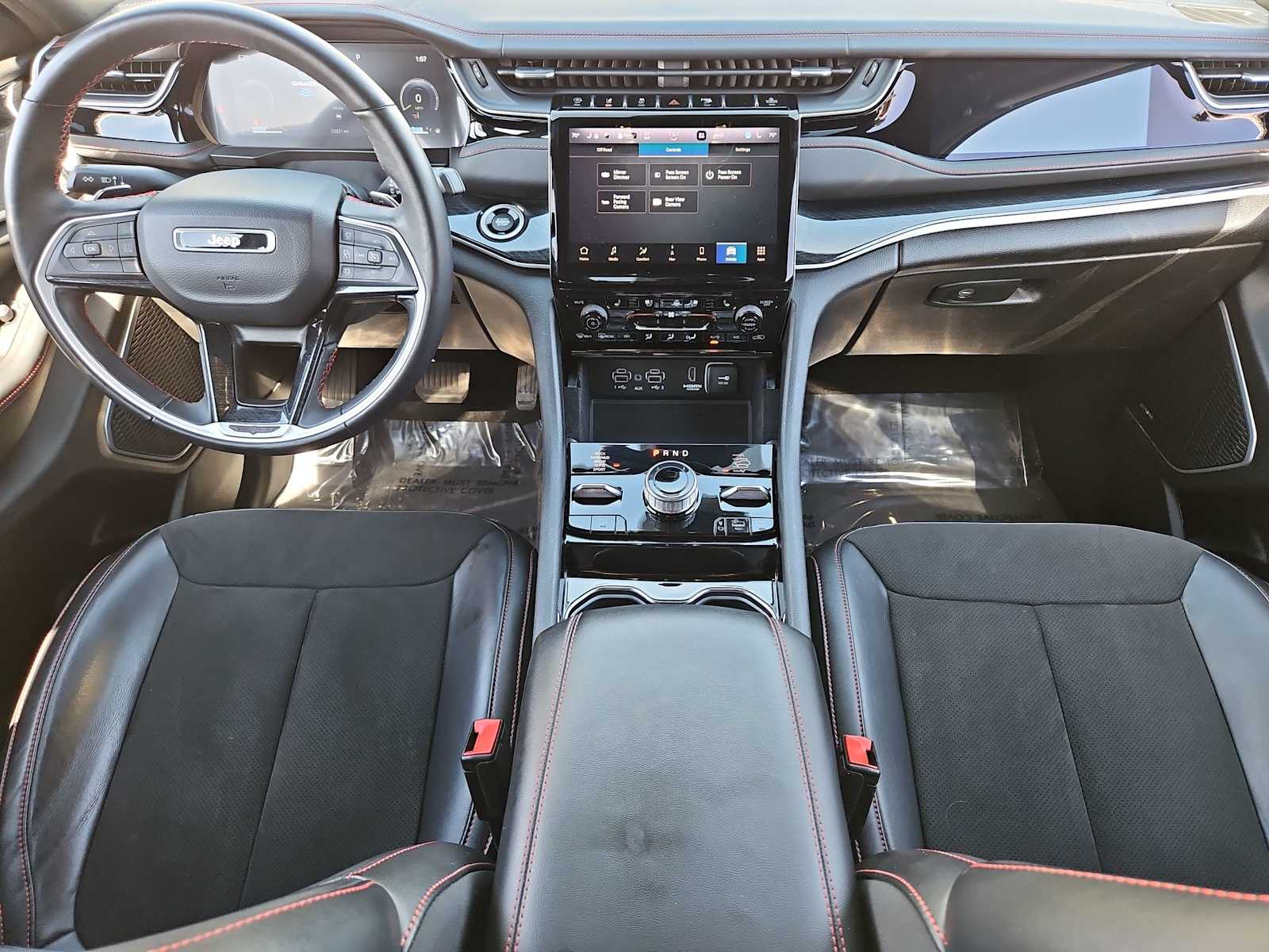 Thumbnail: 2022 Jeep Grand Cherokee - 16