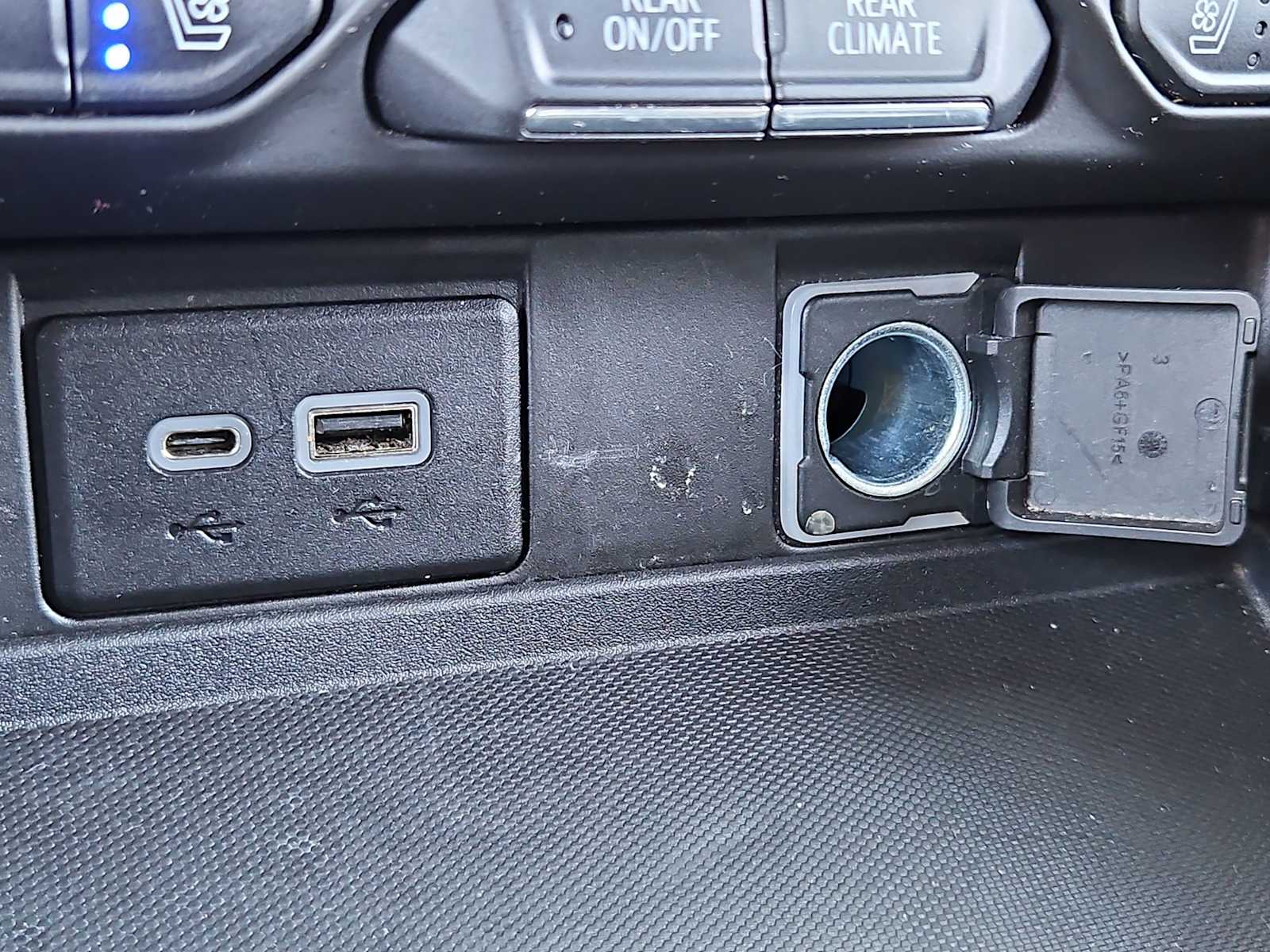 Thumbnail: 2021 Chevrolet Tahoe - 31