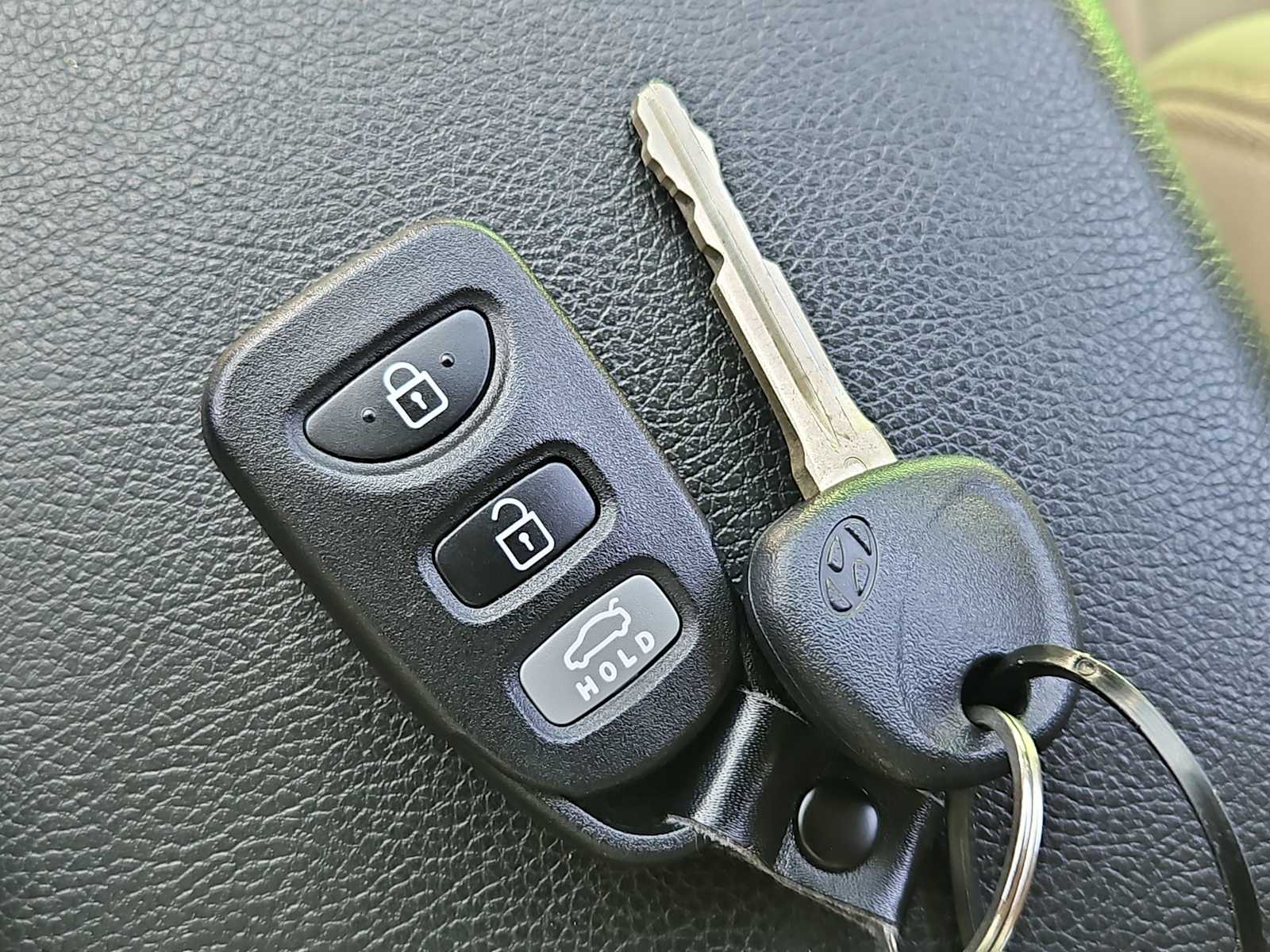 Thumbnail: 2014 Hyundai Elantra - 30