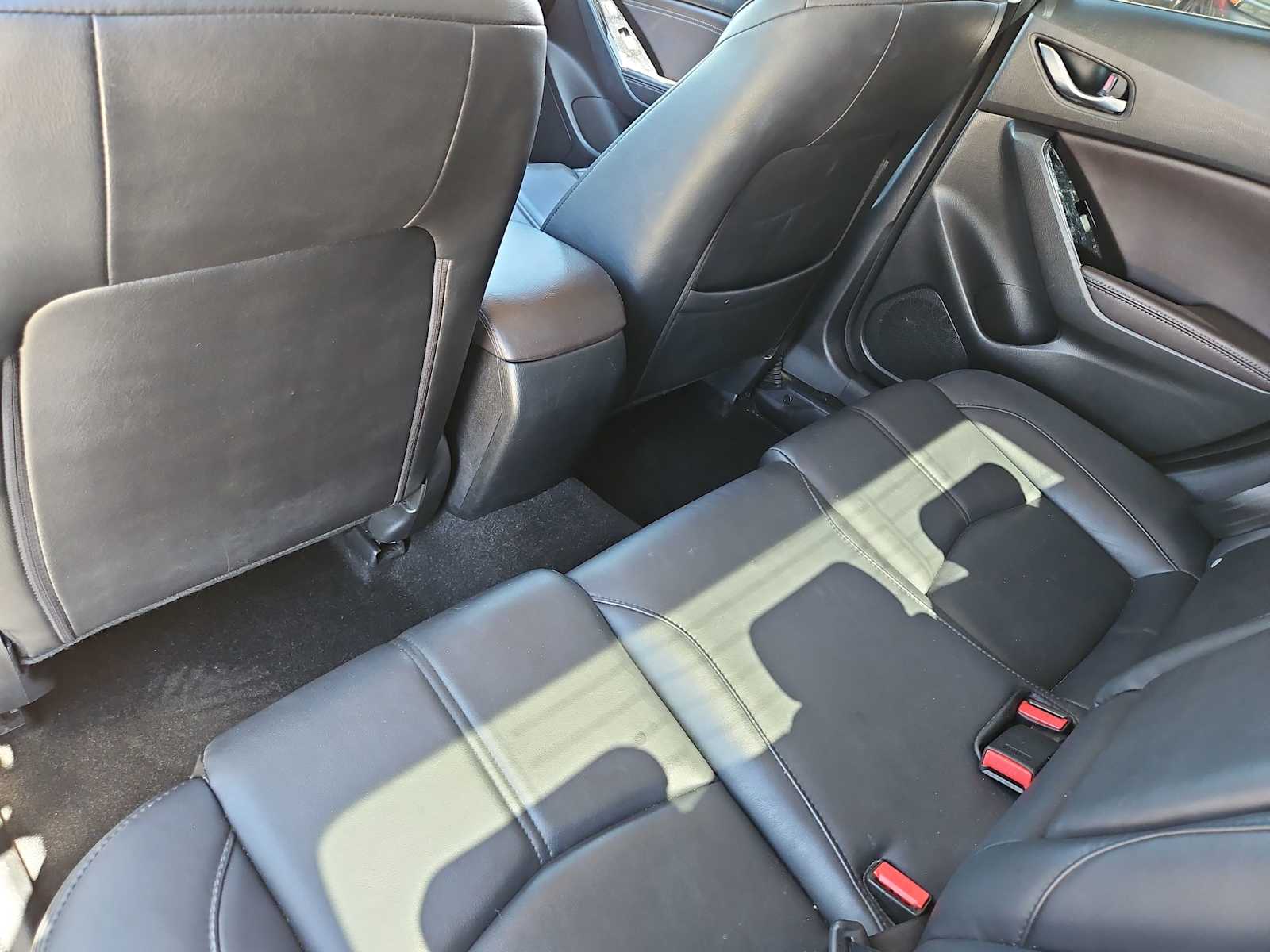 Thumbnail: 2018 Mazda Mazda3 - 18