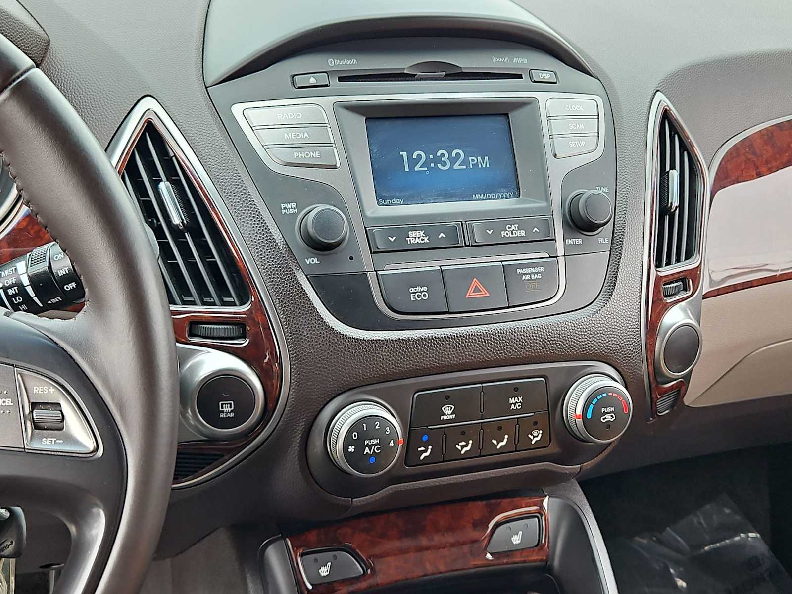 Thumbnail: 2014 Hyundai Tucson - 28