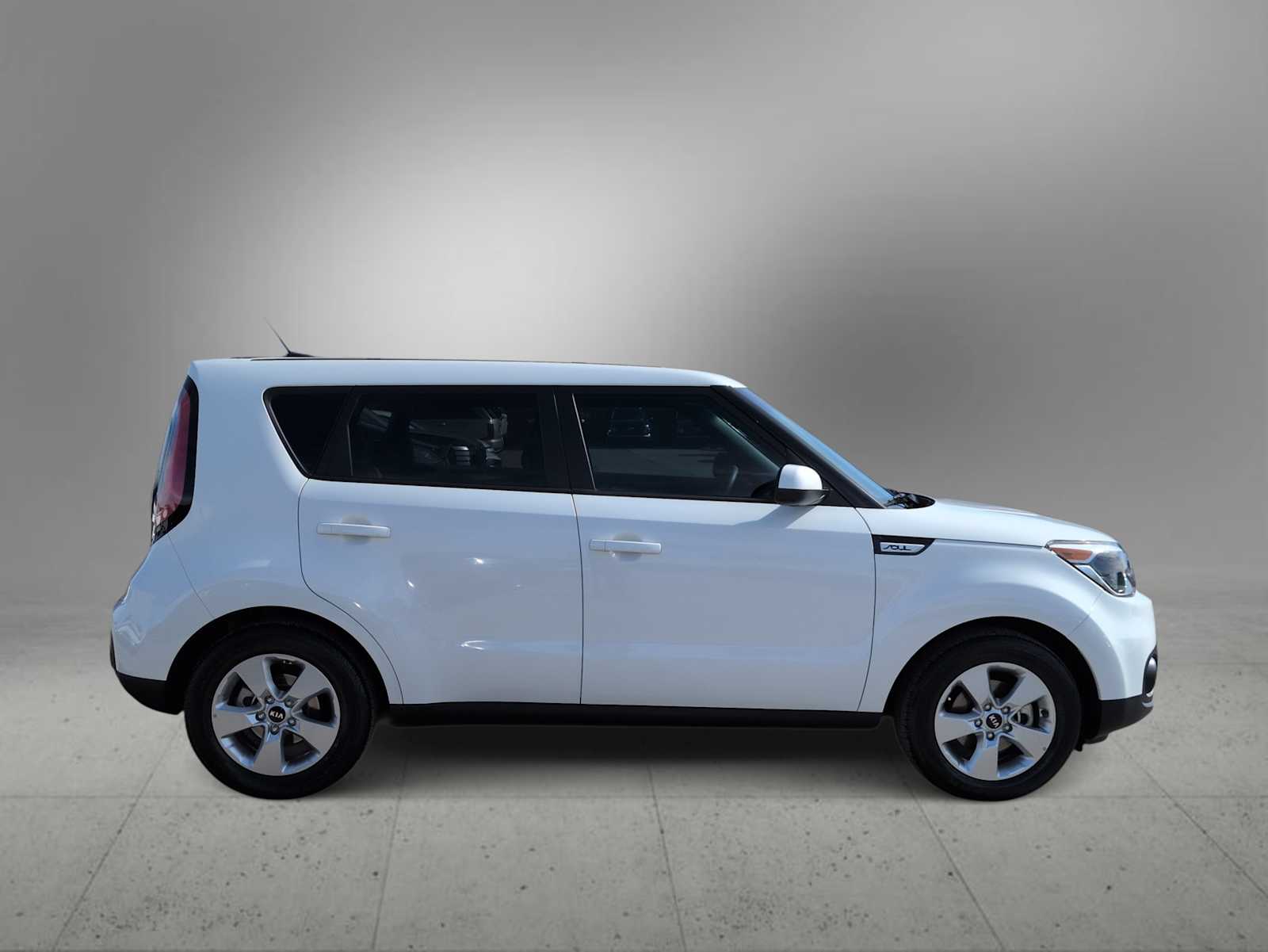 Thumbnail: 2017 Kia Soul - 9
