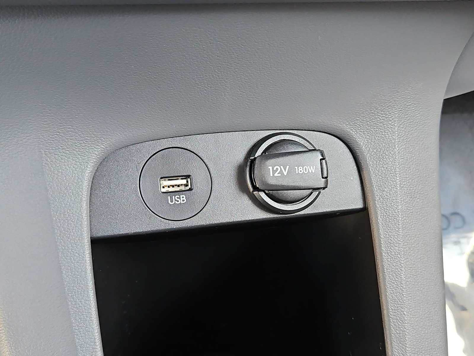 Thumbnail: 2024 Hyundai Ioniq 5 - 32