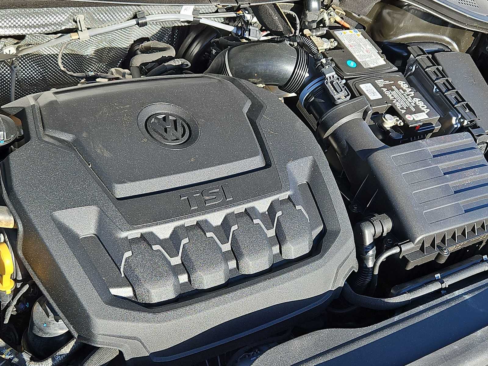 Thumbnail: 2021 Volkswagen Tiguan - 15