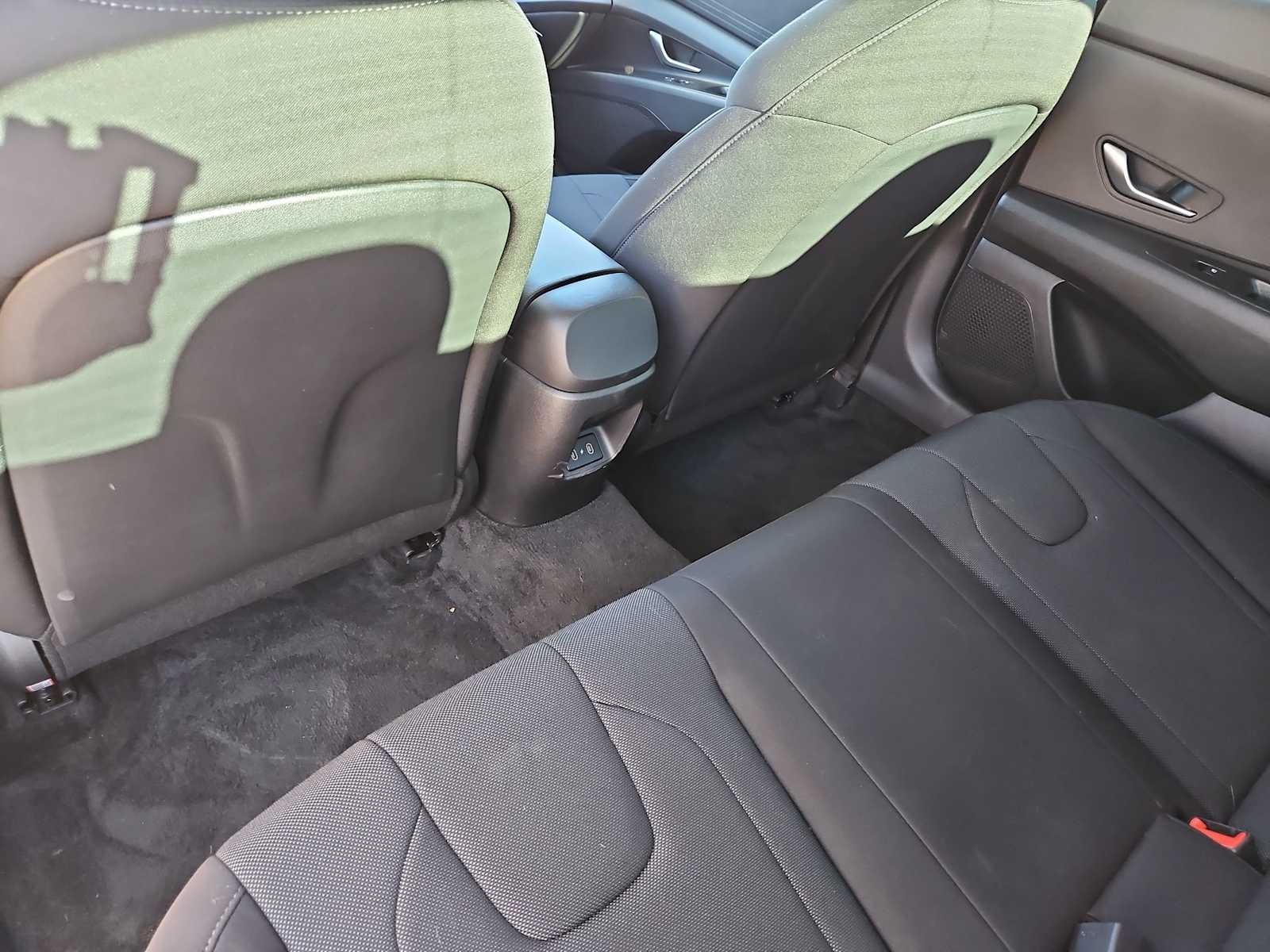 Thumbnail: 2025 Hyundai Elantra - 18