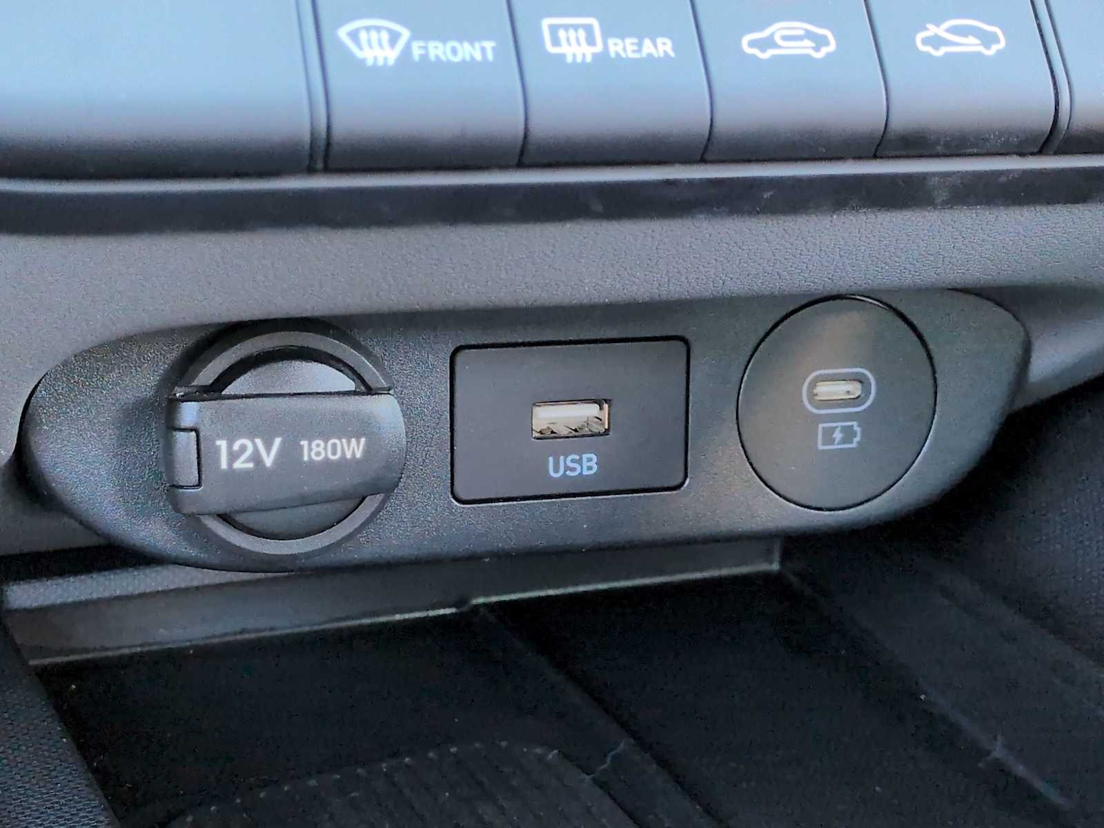 Thumbnail: 2025 Hyundai Elantra - 31