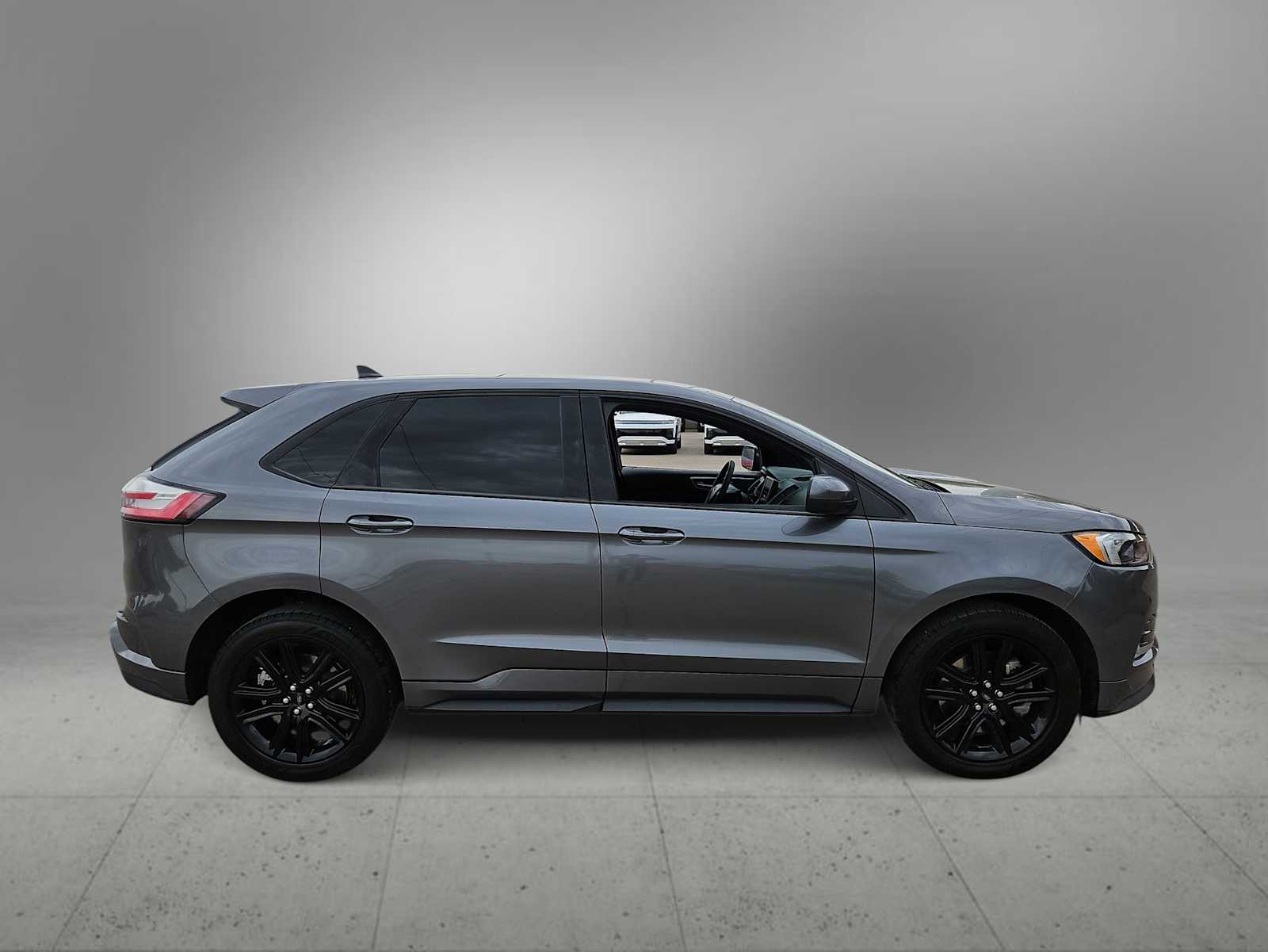 Thumbnail: 2022 Ford Edge - 9
