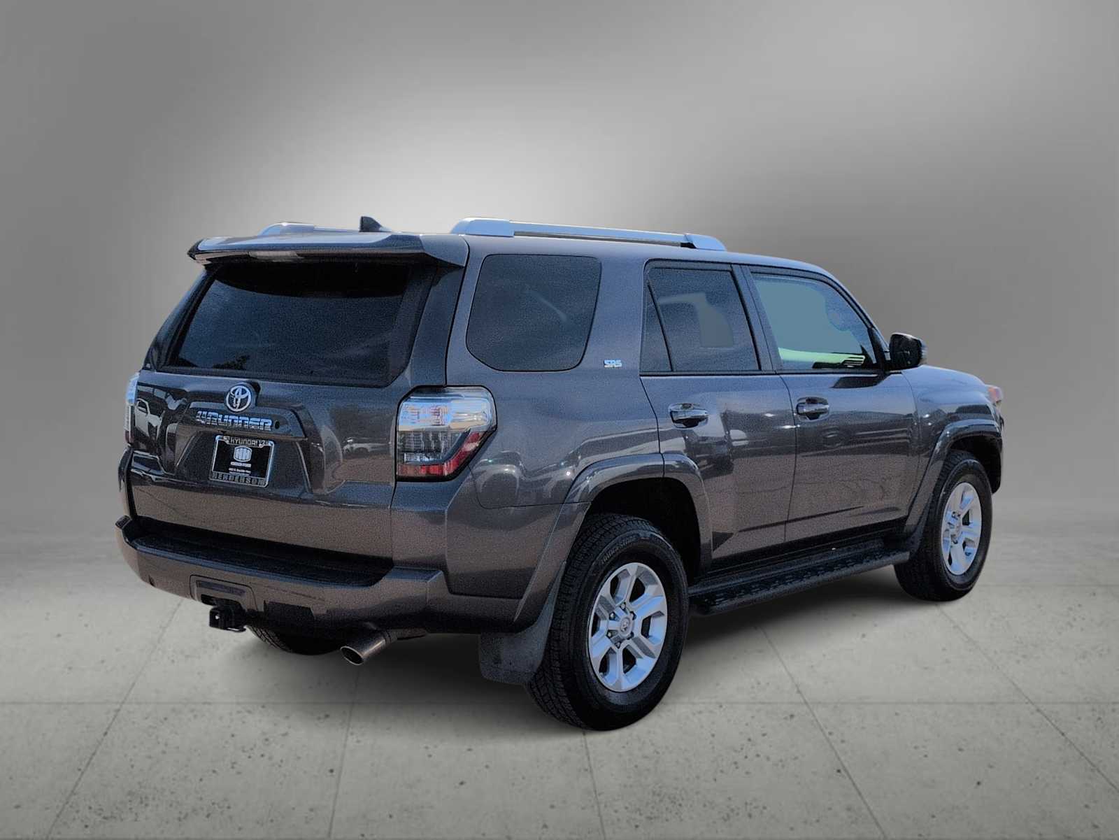 Thumbnail: 2017 Toyota 4Runner - 8