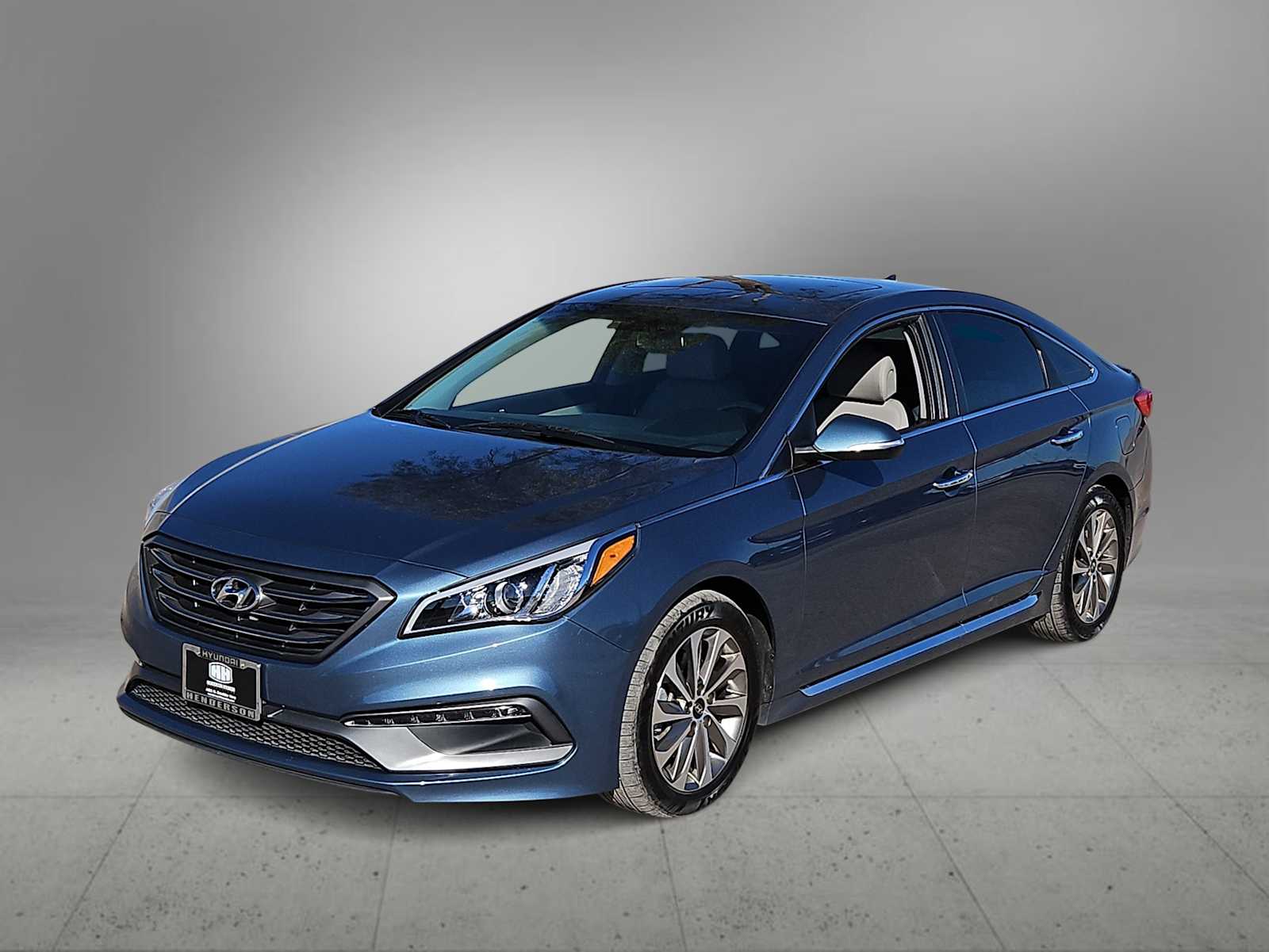 Thumbnail: 2016 Hyundai Sonata - 4