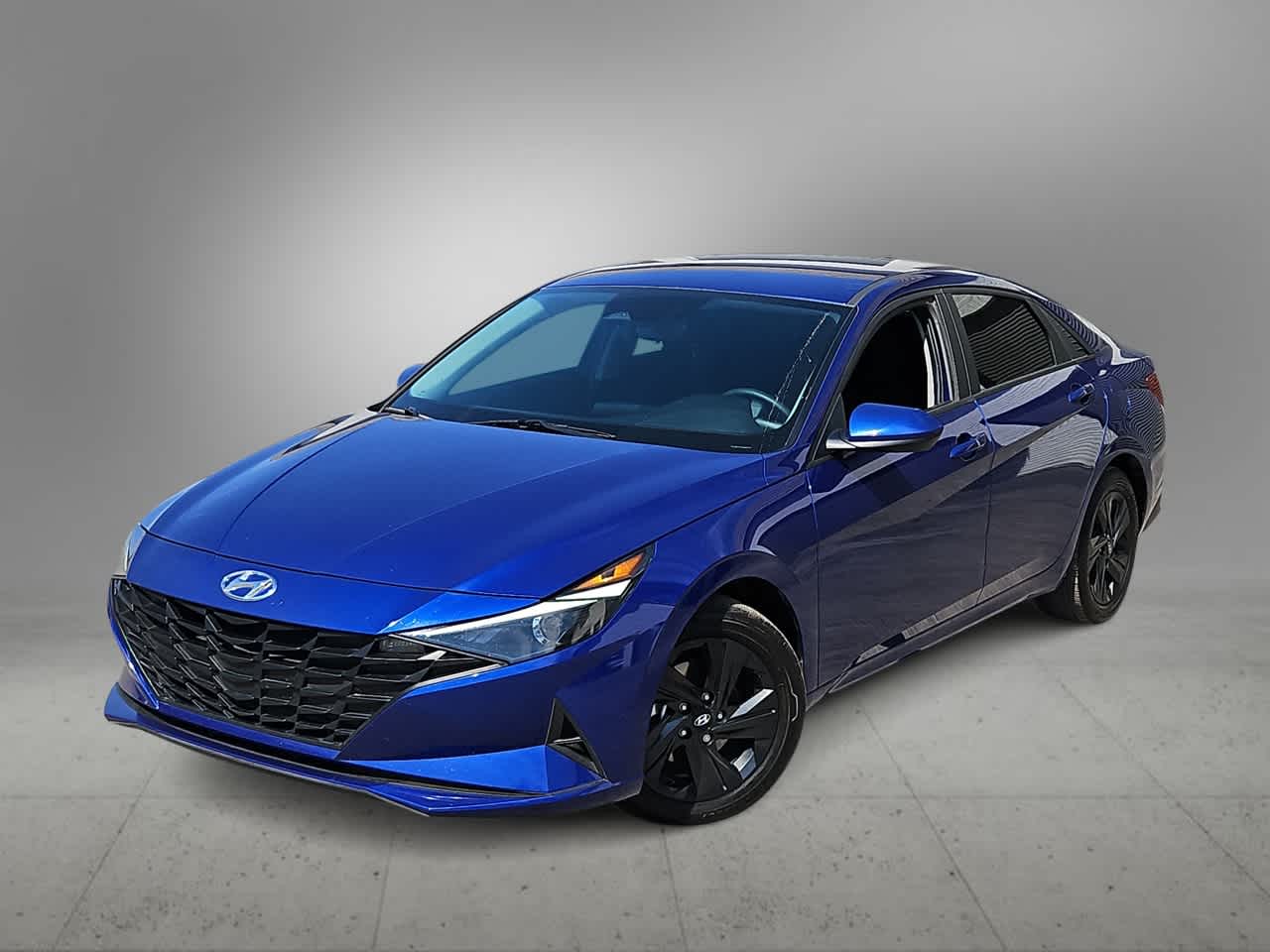 Thumbnail: 2022 Hyundai Elantra - 1