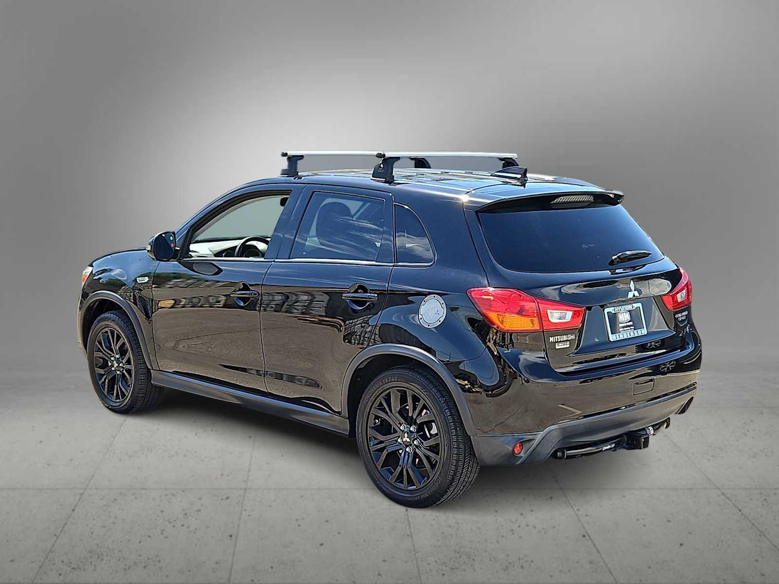 Thumbnail: 2017 Mitsubishi Outlander Sport - 6