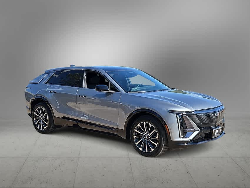 Thumbnail: 2024 Cadillac Lyriq - 2