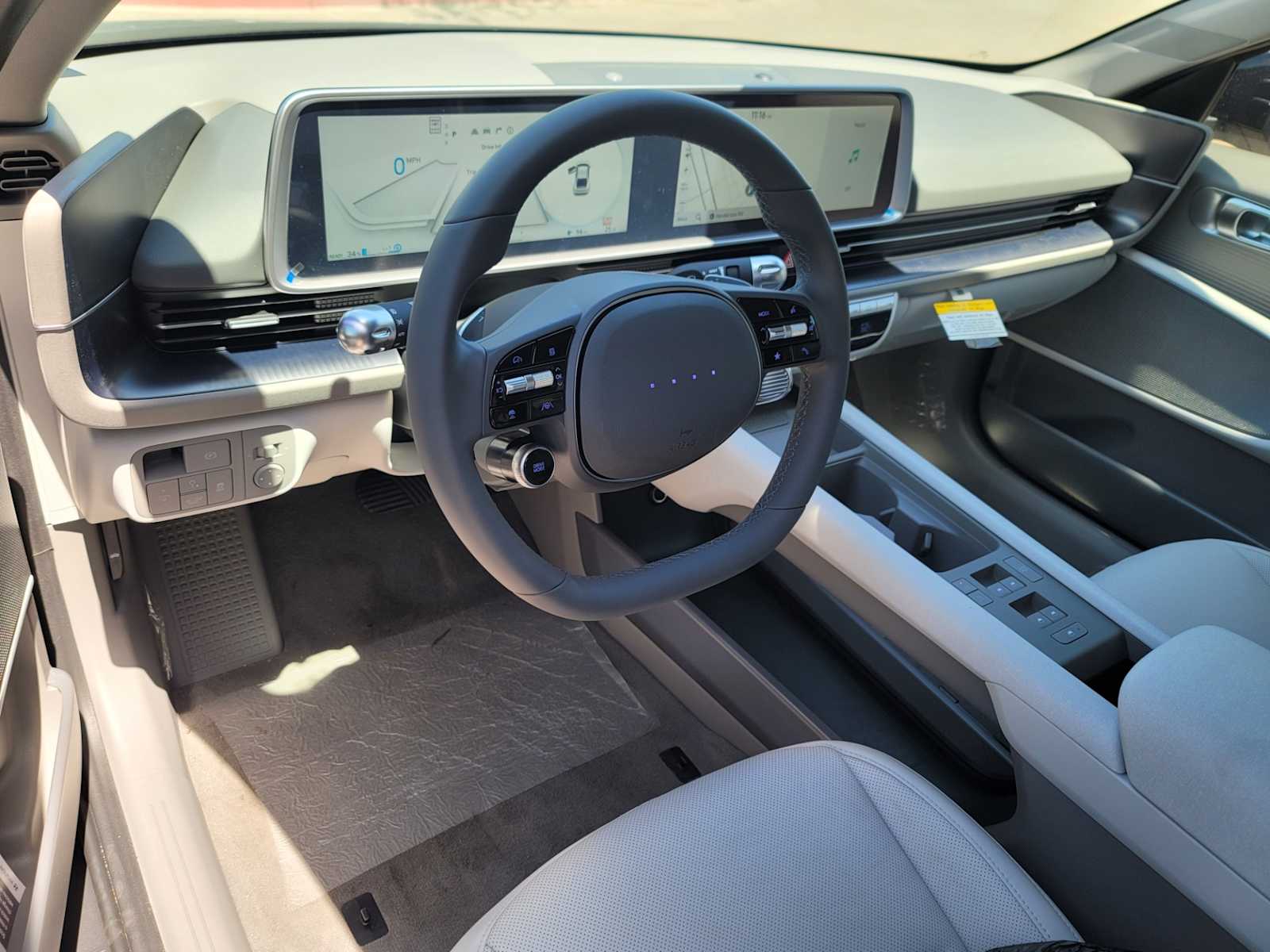 Thumbnail: 2023 Hyundai Ioniq 6 - 9