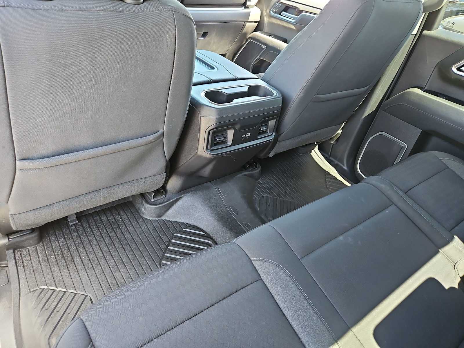 Thumbnail: 2022 Chevrolet Silverado 1500 - 16