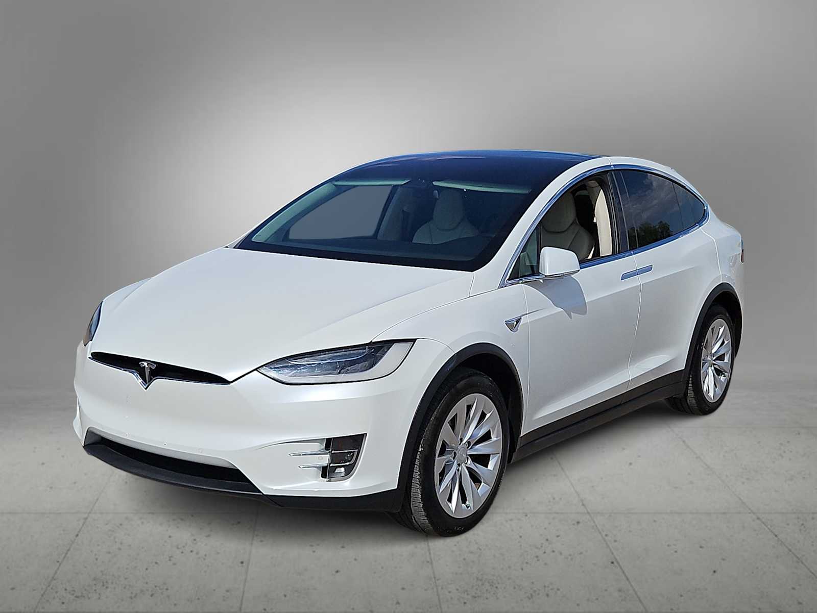 Thumbnail: 2018 Tesla Model X - 4