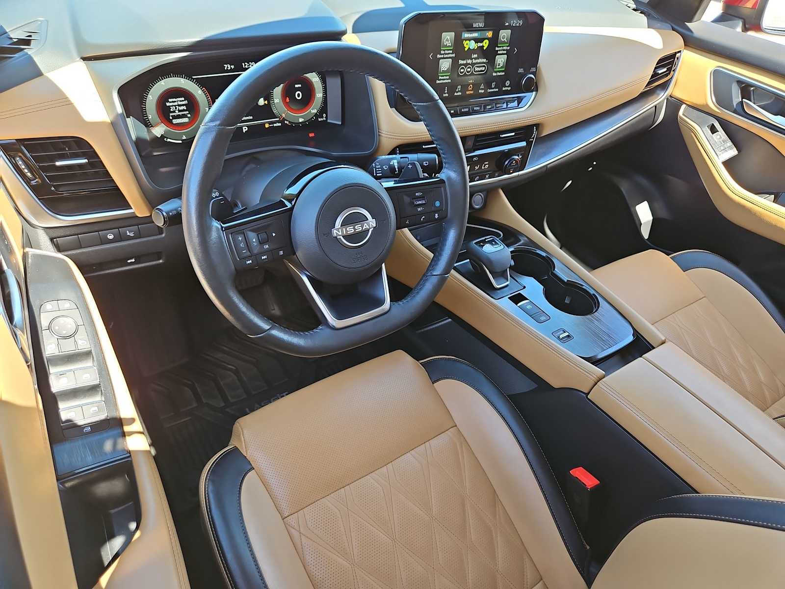 Thumbnail: 2022 Nissan Rogue - 10