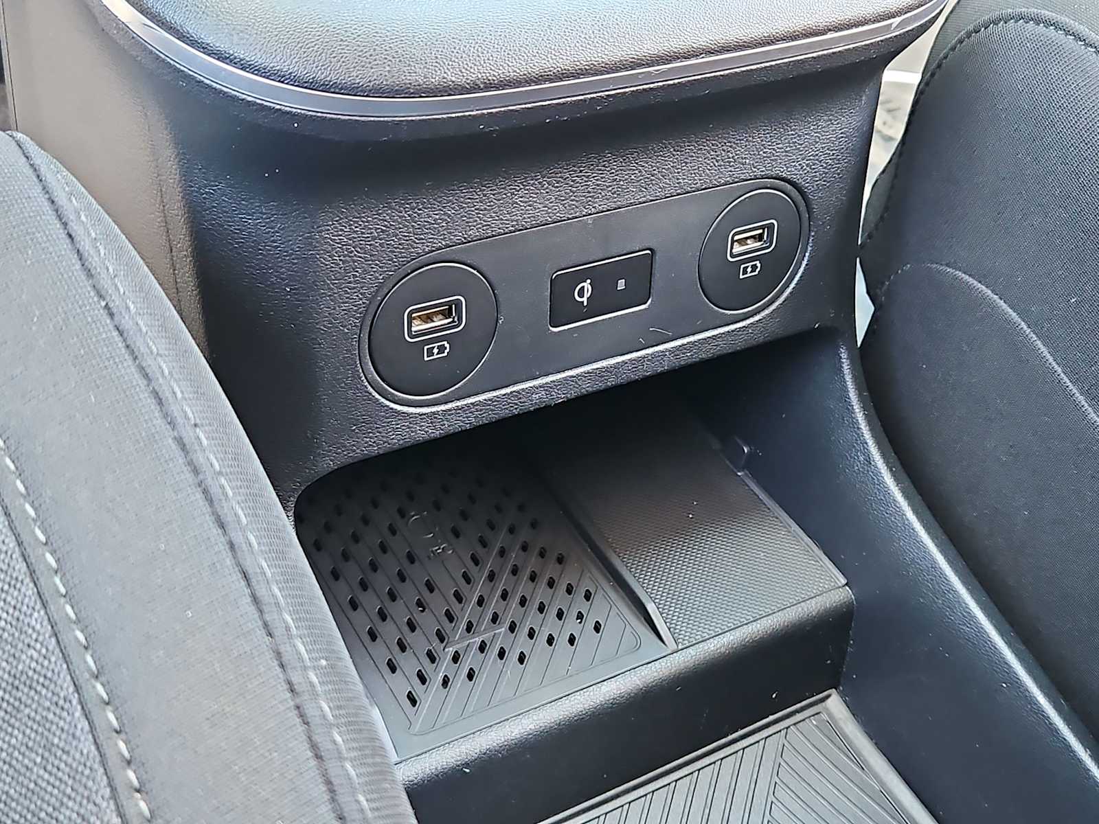 Thumbnail: 2024 Hyundai Ioniq 5 - 31