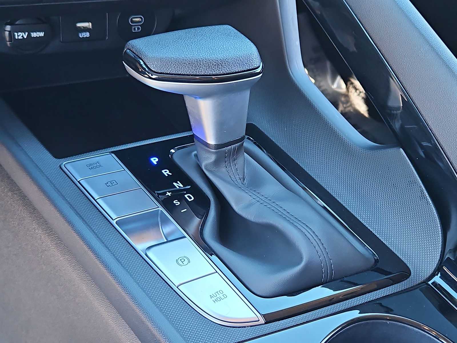 Thumbnail: 2024 Hyundai Elantra - 31