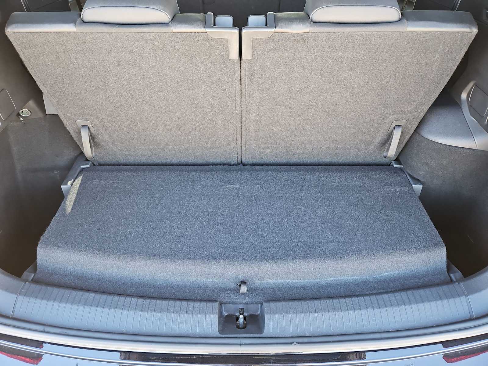 Thumbnail: 2023 Volkswagen Tiguan - 34