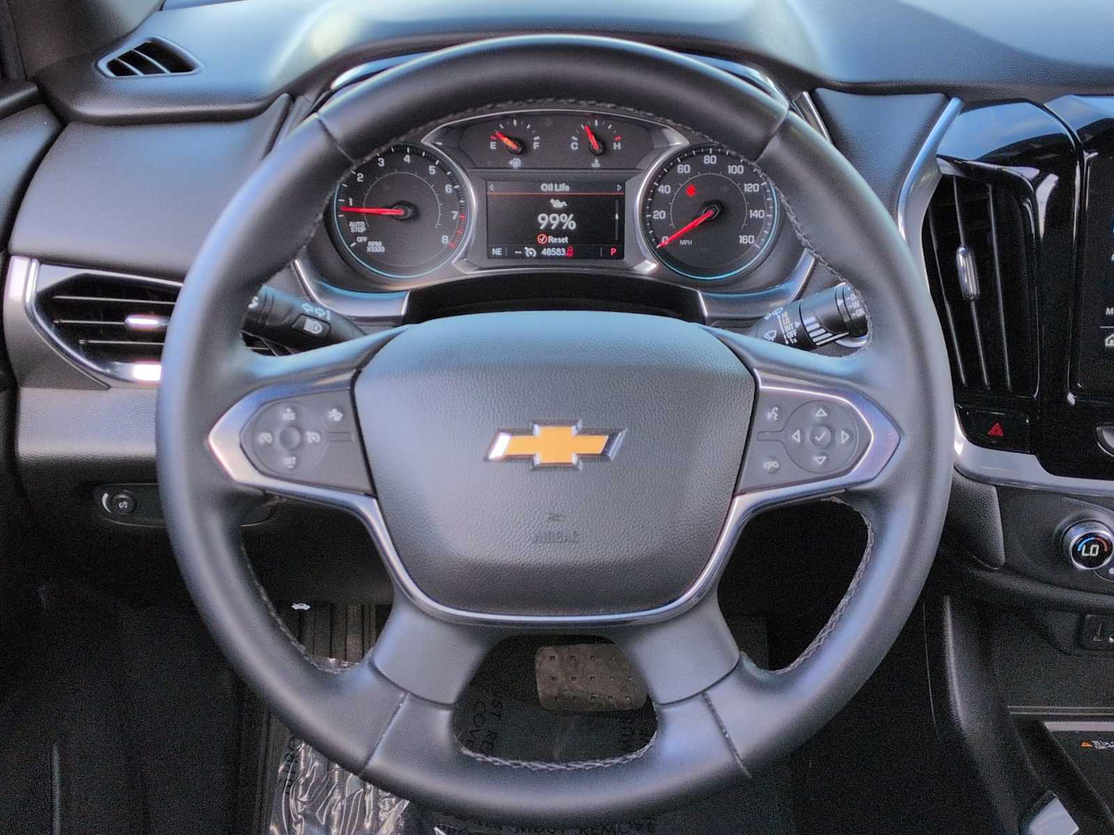 Thumbnail: 2023 Chevrolet Traverse - 23