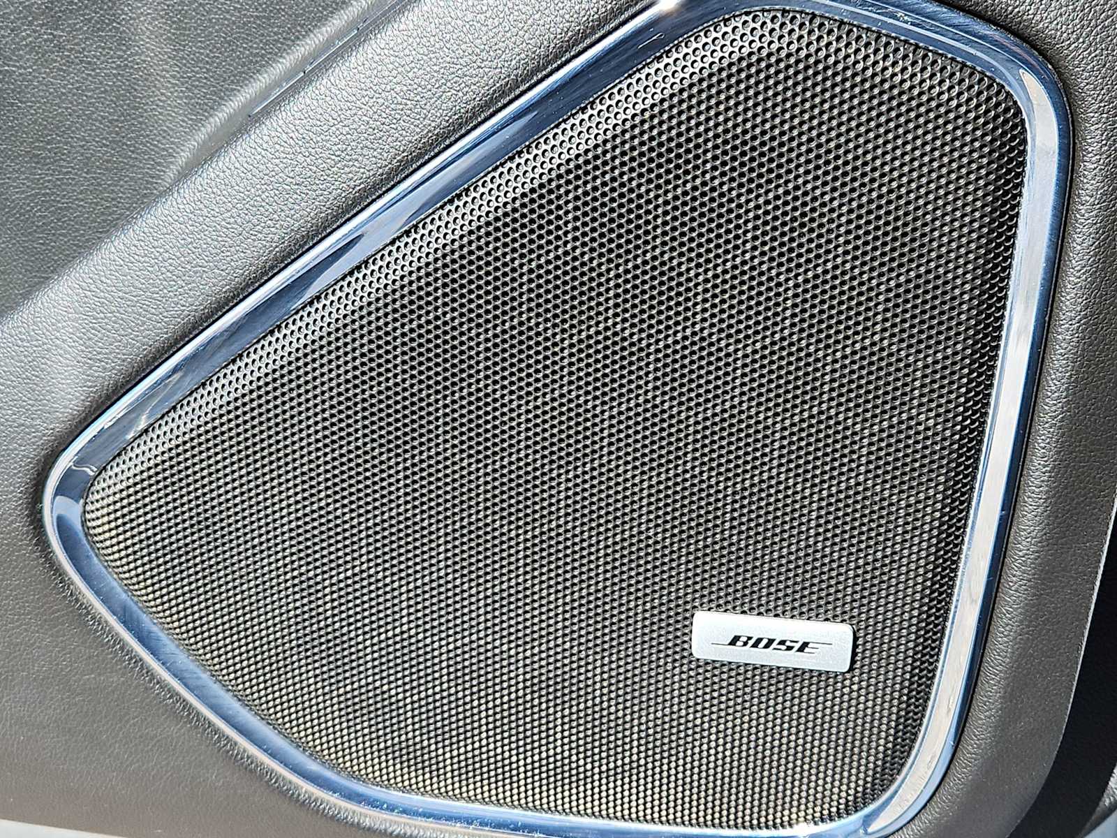 Thumbnail: 2019 Chevrolet Tahoe - 31