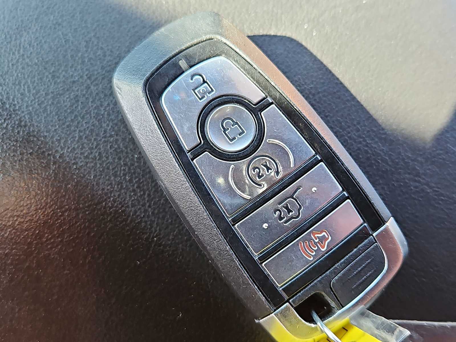 Thumbnail: 2020 Ford Explorer - 37