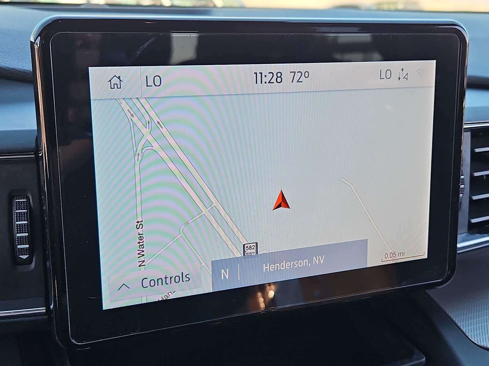 Thumbnail: 2020 Ford Explorer - 29