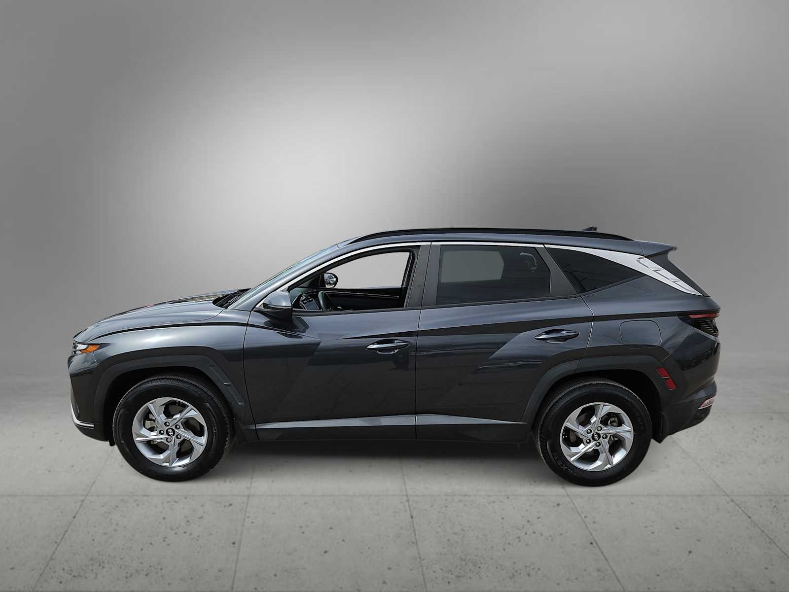 Thumbnail: 2022 Hyundai Tucson - 5